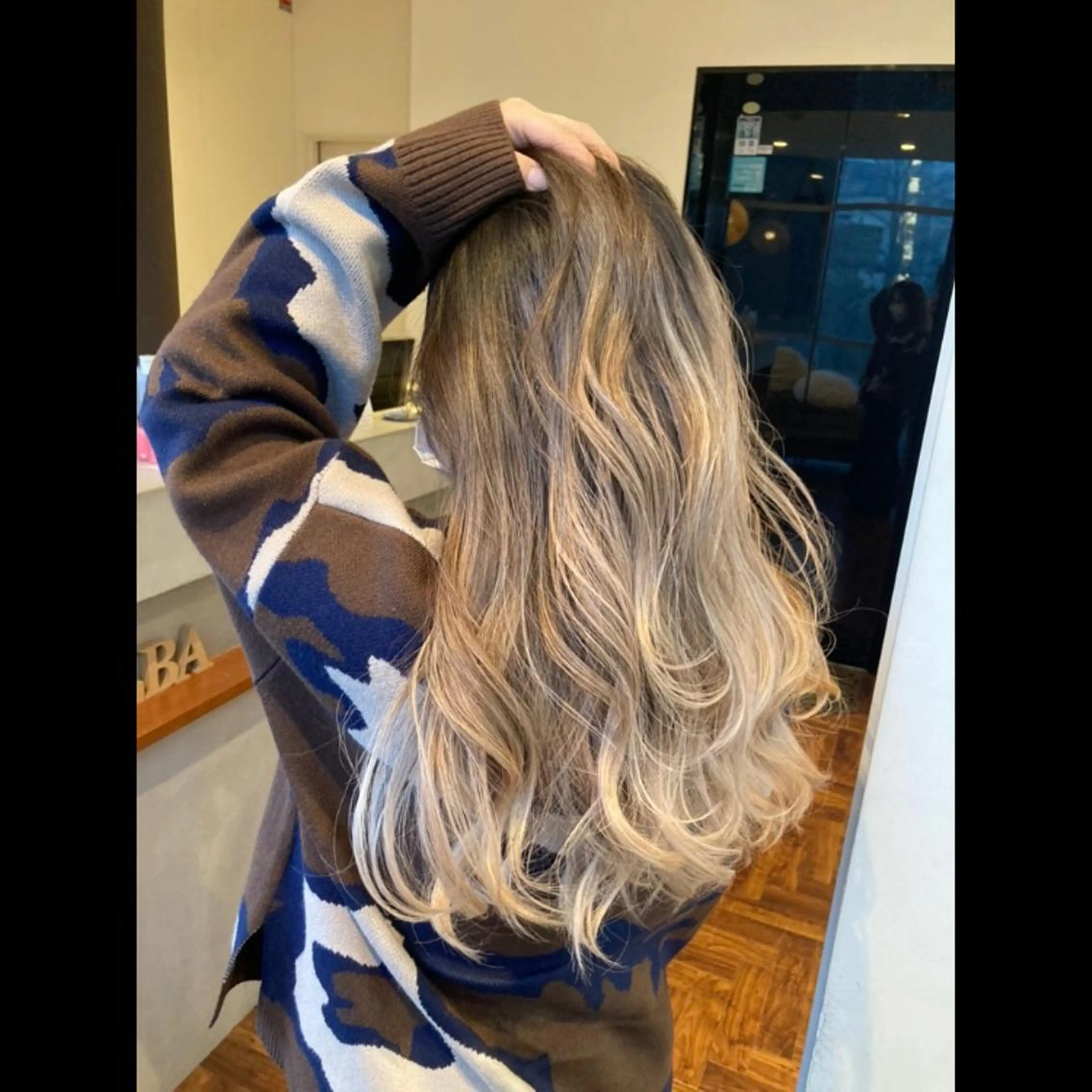 似合わせカット+エアタッチバレイヤージュ+Aujua4stepトリートメント❣️ケアブリーチ使用💖の写真