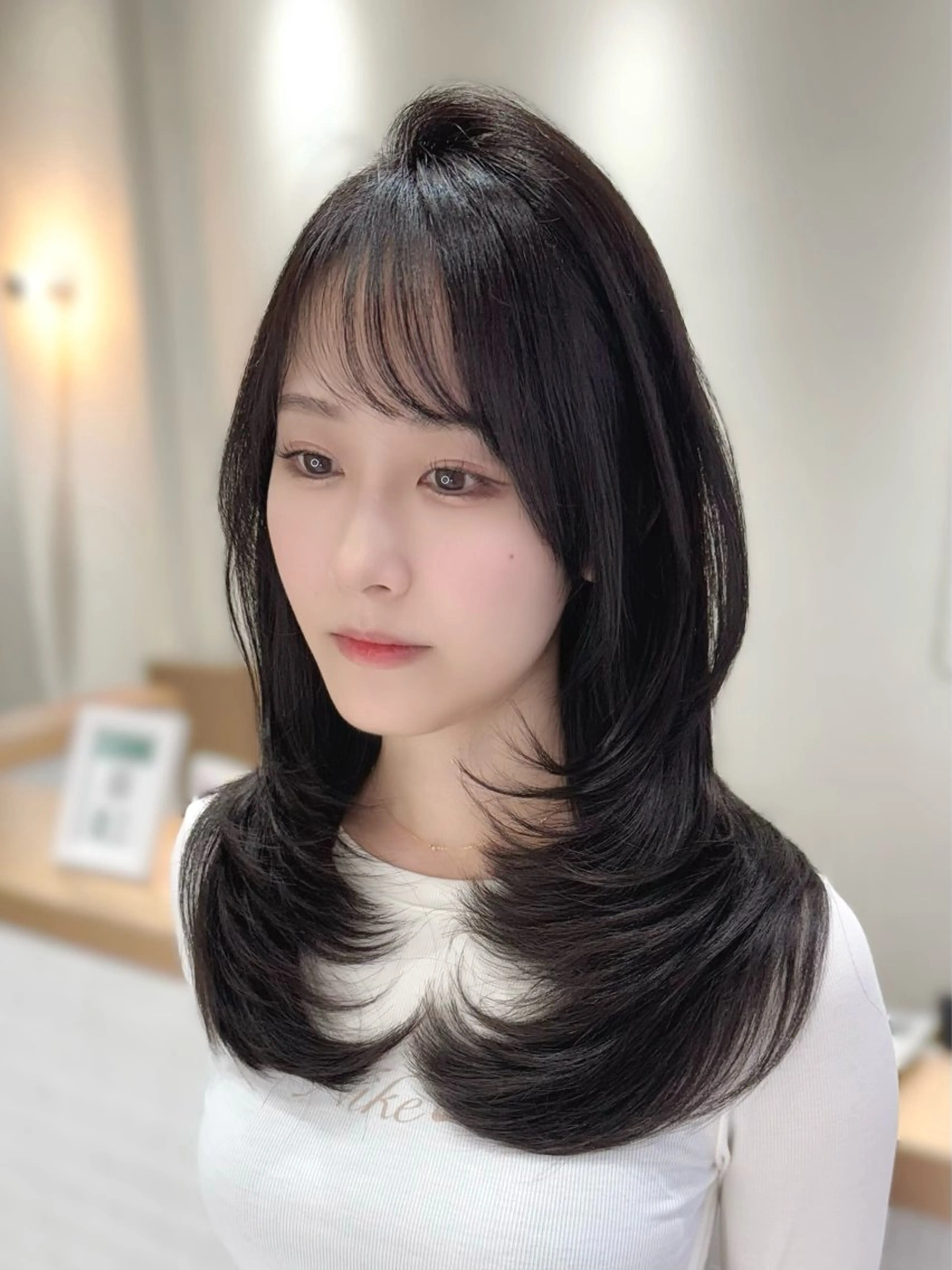 ミディアム ミディアムレイヤー 韓国風ヘア レイヤーカット ワンホンレイヤー 難波/レイヤーカット zina【辻優也】のヘアスタイル