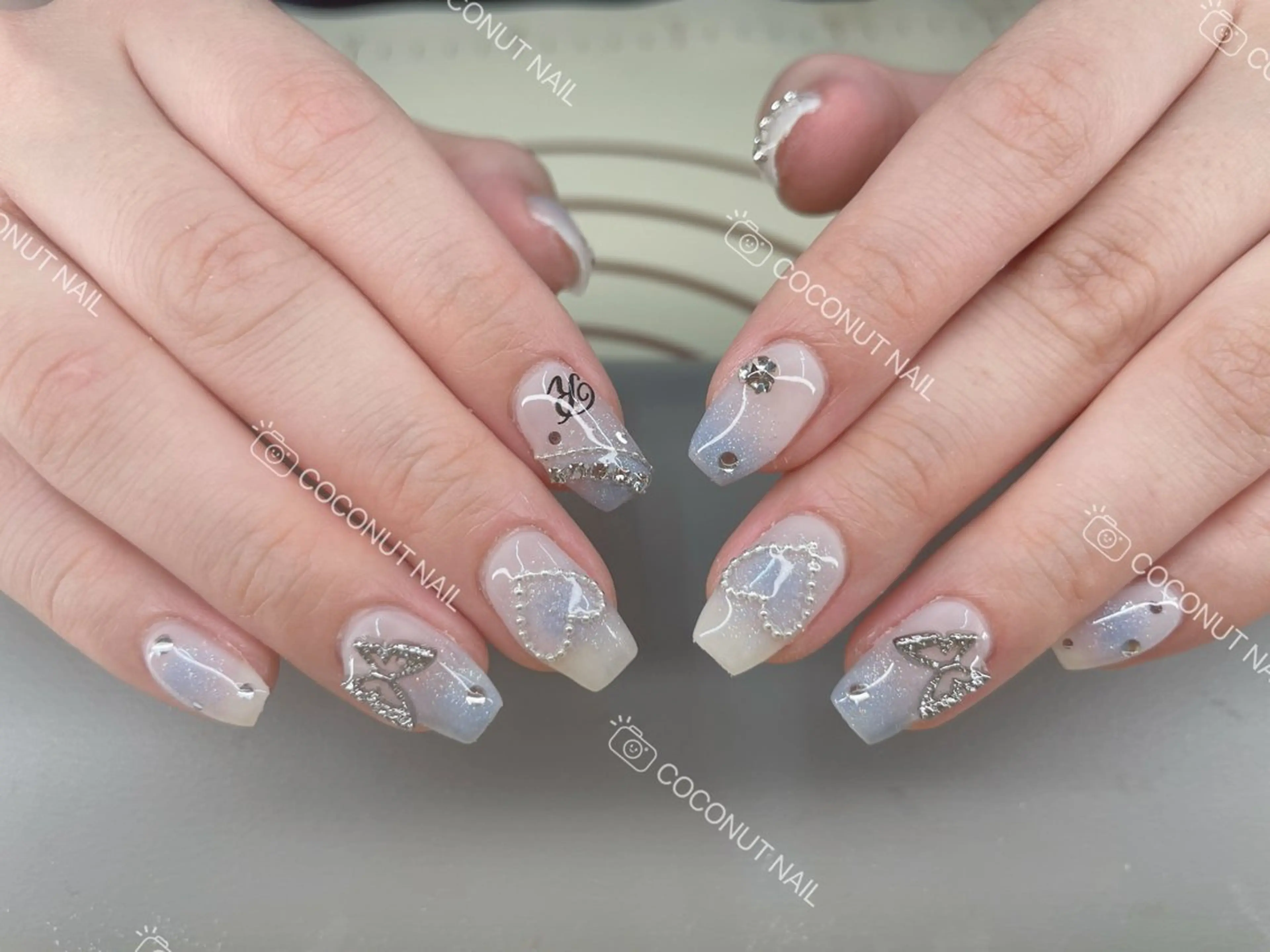 ネイル ハンドネイル 神田 ココナッツのネイルデザイン