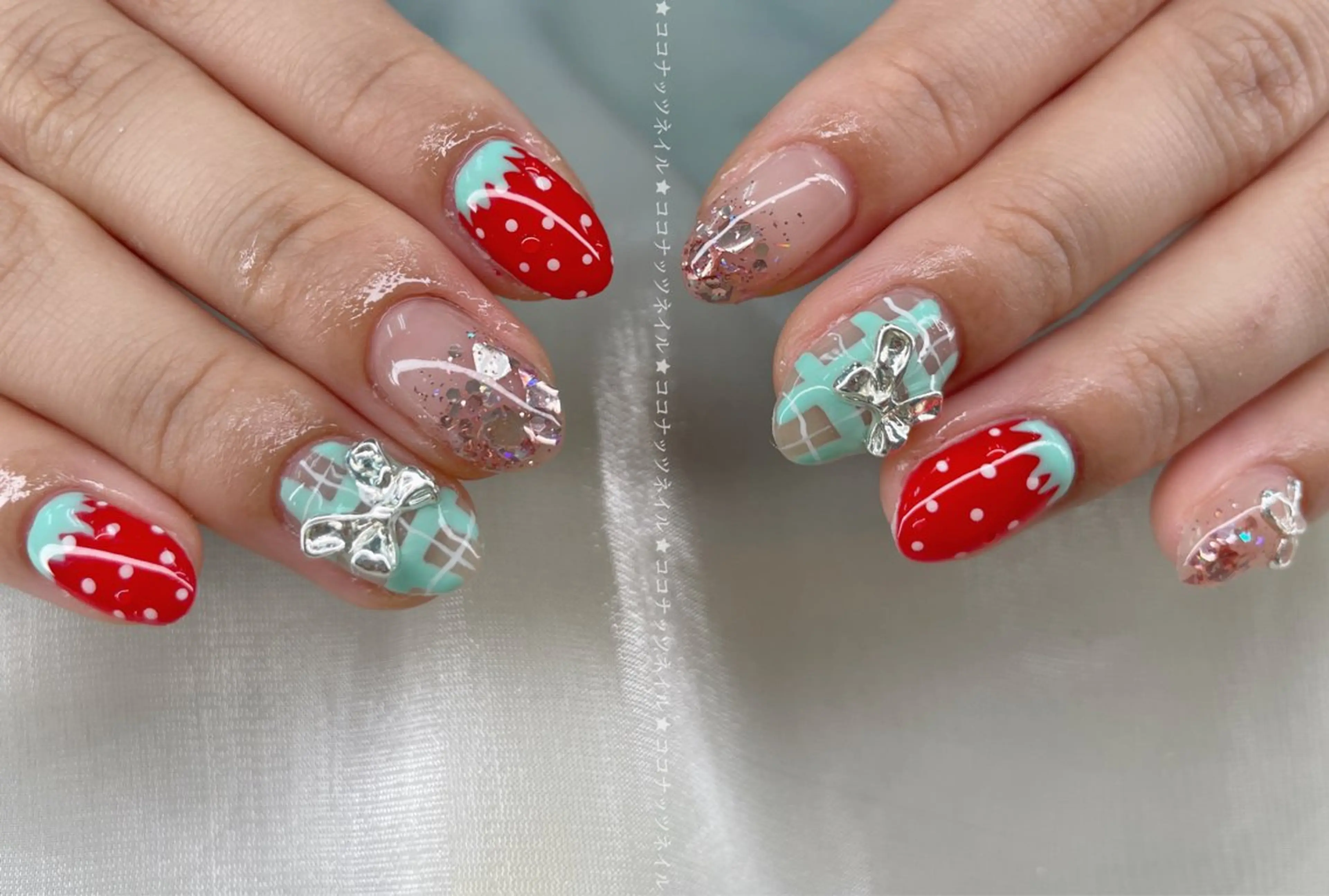 ネイル べっ甲ネイル フレンチネイル キラキラネイル マグネットネイル 大理石ネイル(マーブル) ハンドネイル 神田 ココナッツのネイルデザイン