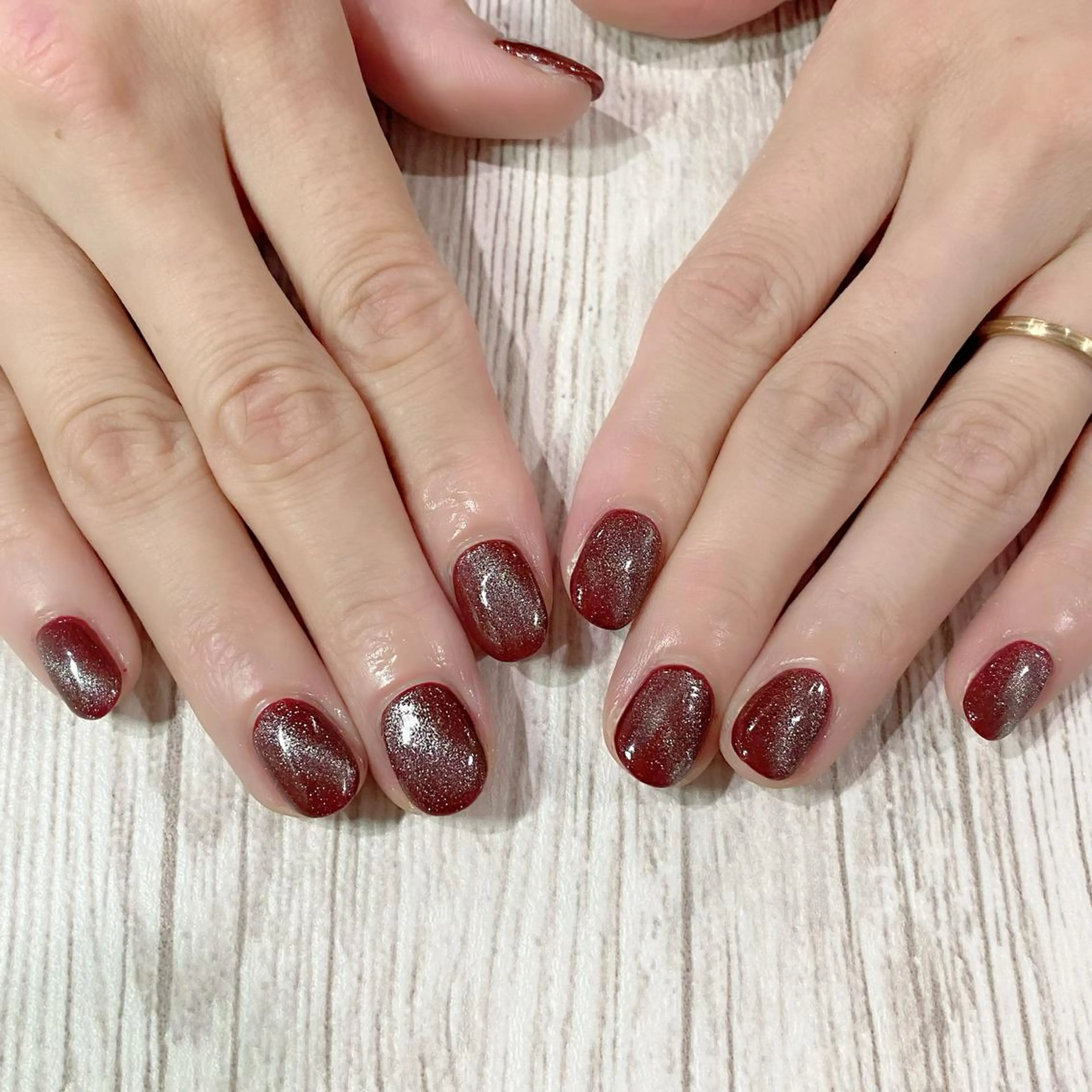 ショート カラー パーマ ヘアアレンジ メンズ キッズ ネイル マツエク・マツパ ボルドーカラー ボルドー マグネットネイル ワンカラーネイル Salon Ｋのネイルデザイン