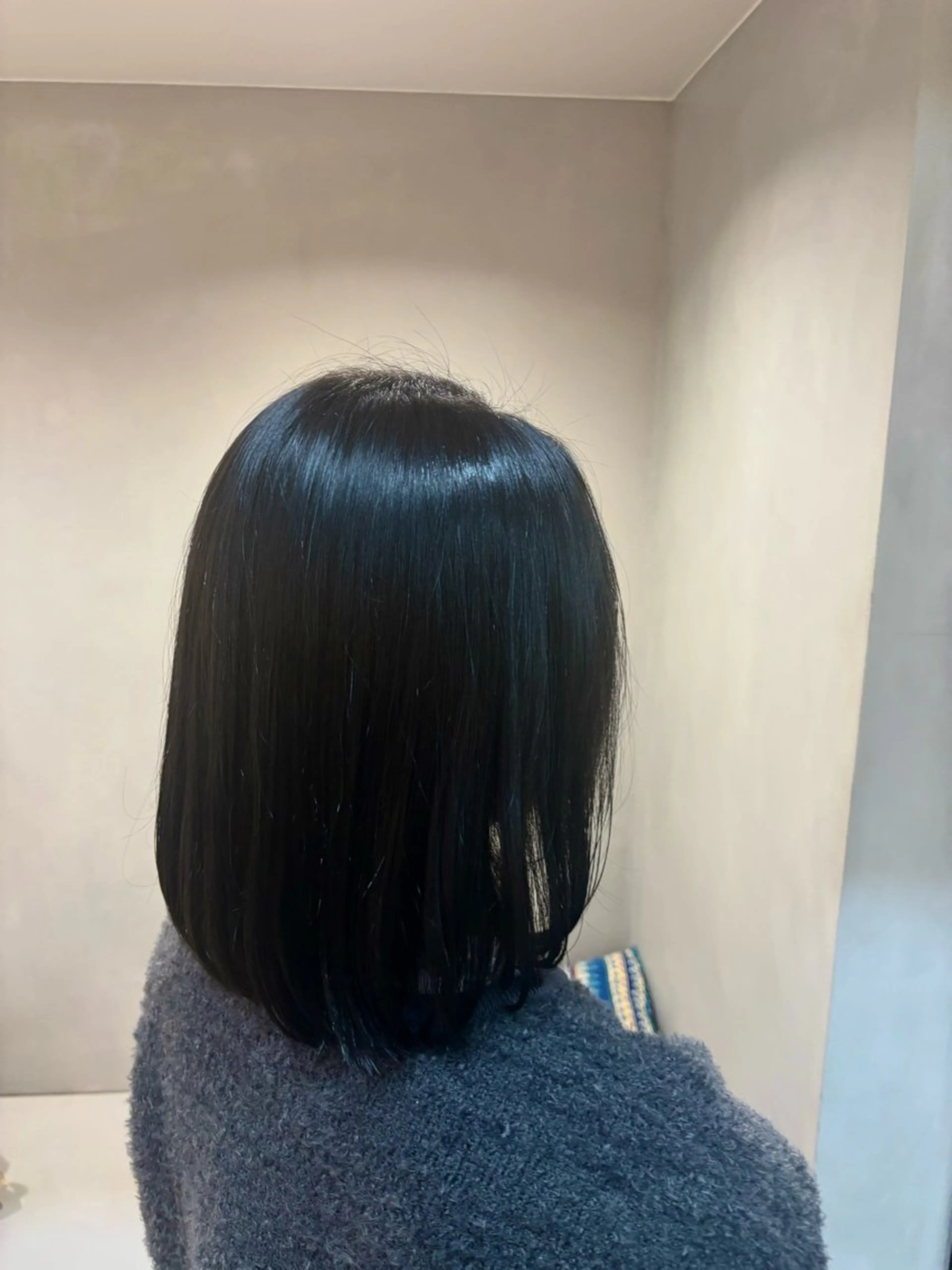 メンテナンスカット＆寒色系透明感ワンカラー🎧❄＆ダメージ補修艶感トリートメント🧴‎🫧の写真