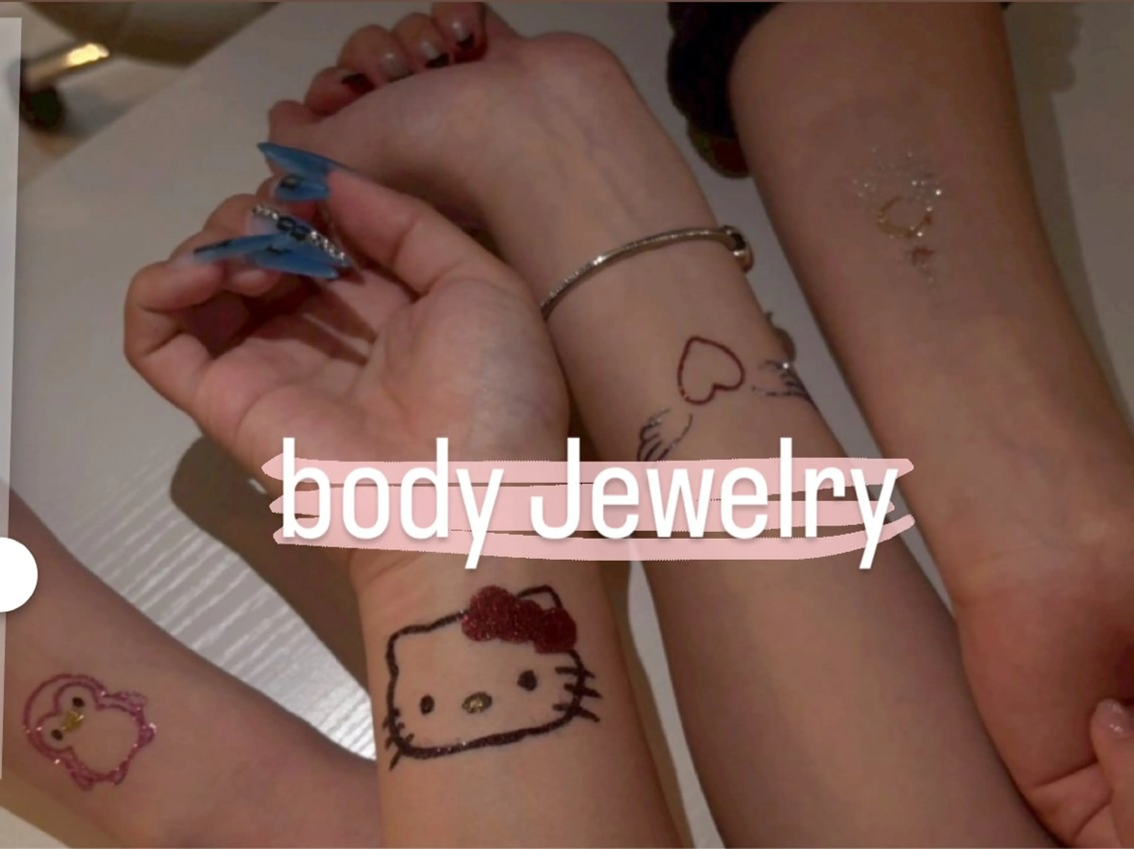 キッズ Aulu'bネイル ボディージュエリーのネイルデザイン