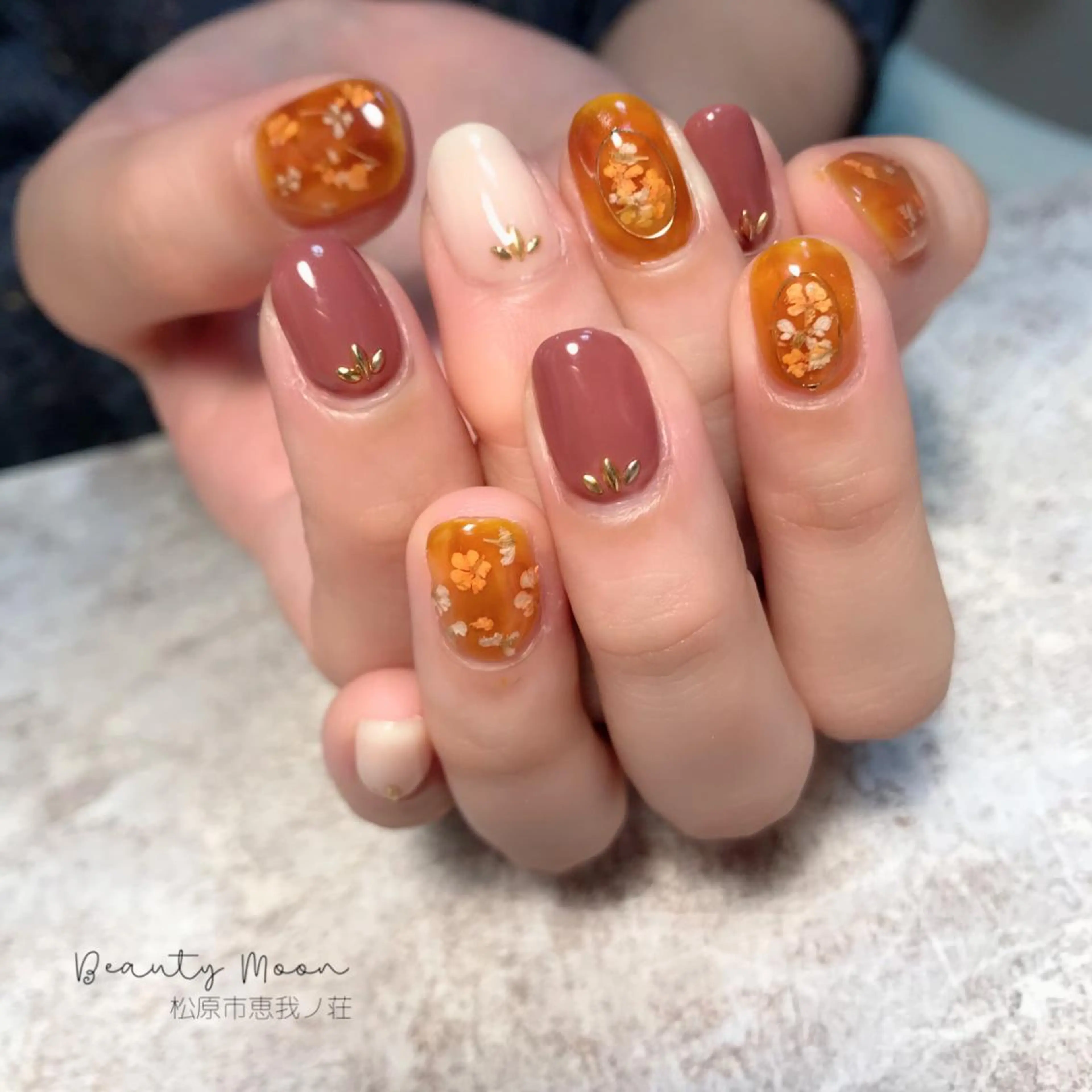 ネイル アートネイル フラワーネイル ジェルネイル ハート 持ち込み beauty ☪︎moonのネイルデザイン