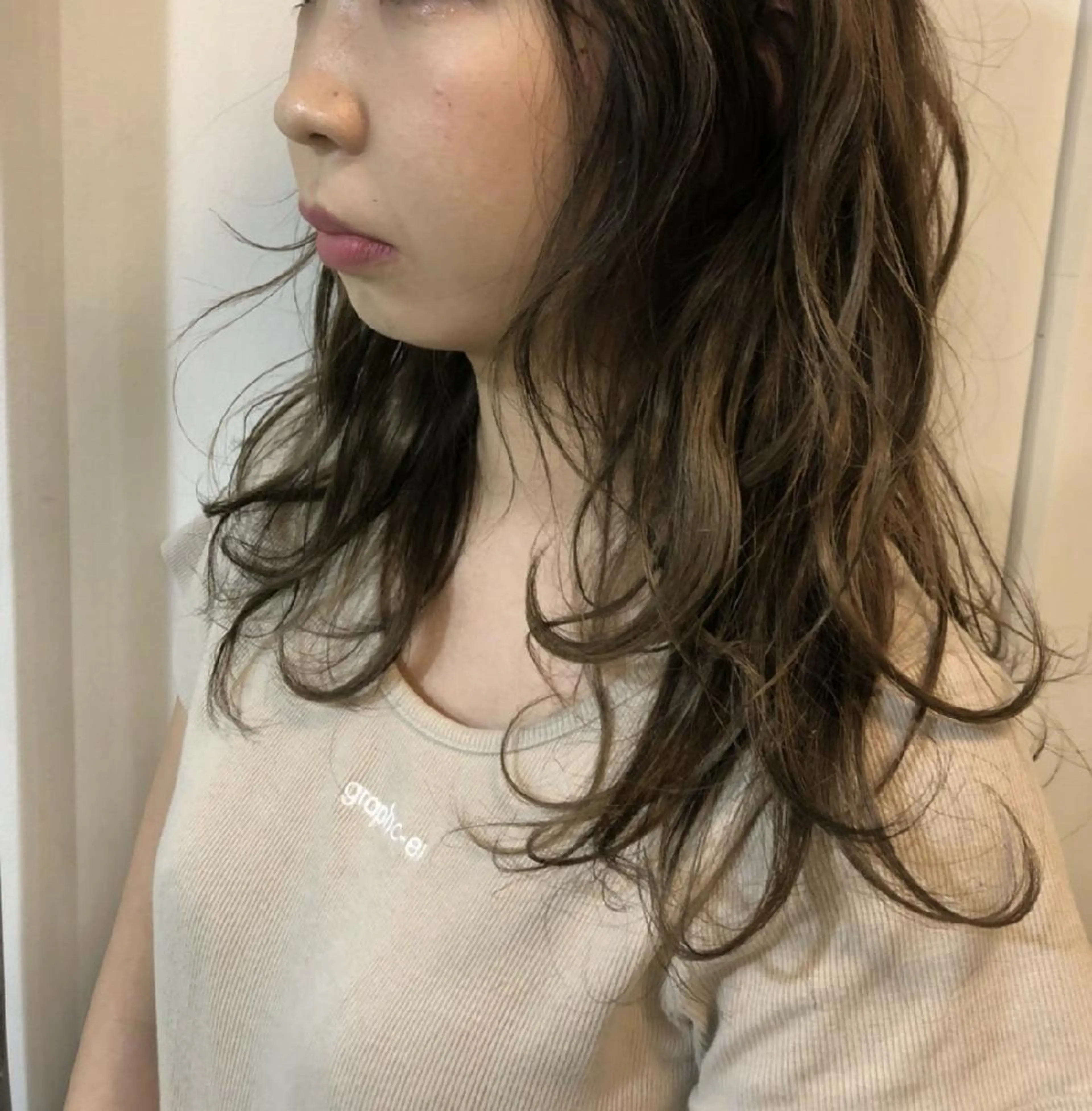 セミロング カラー デザインカラー coii コイ【原宿/表参道】のヘアスタイル