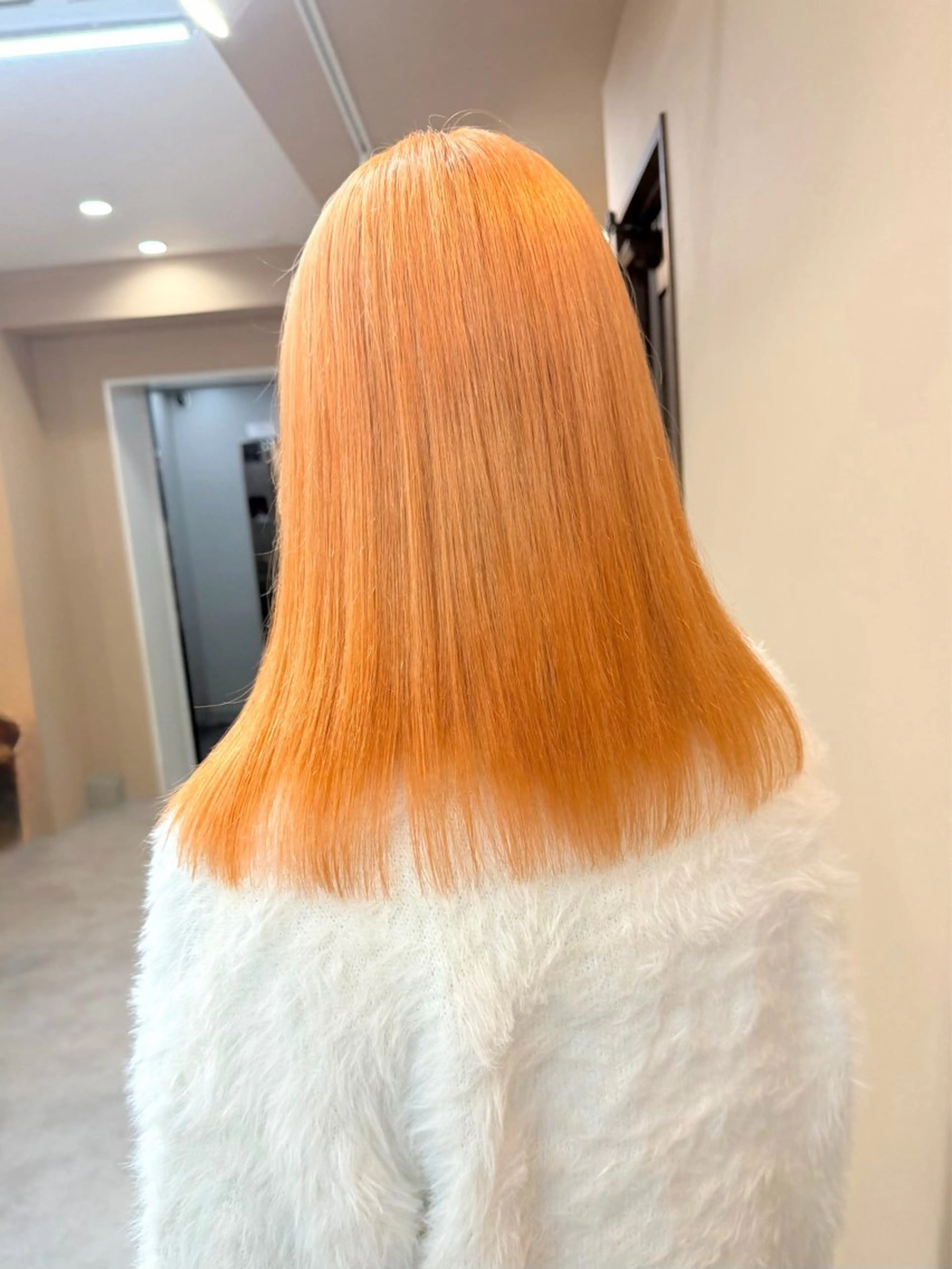 セミロング カラー オレンジ ヘアカラー lani hair salon所属・SHOTO ハイトー ン/デザインカラーのヘアスタイル