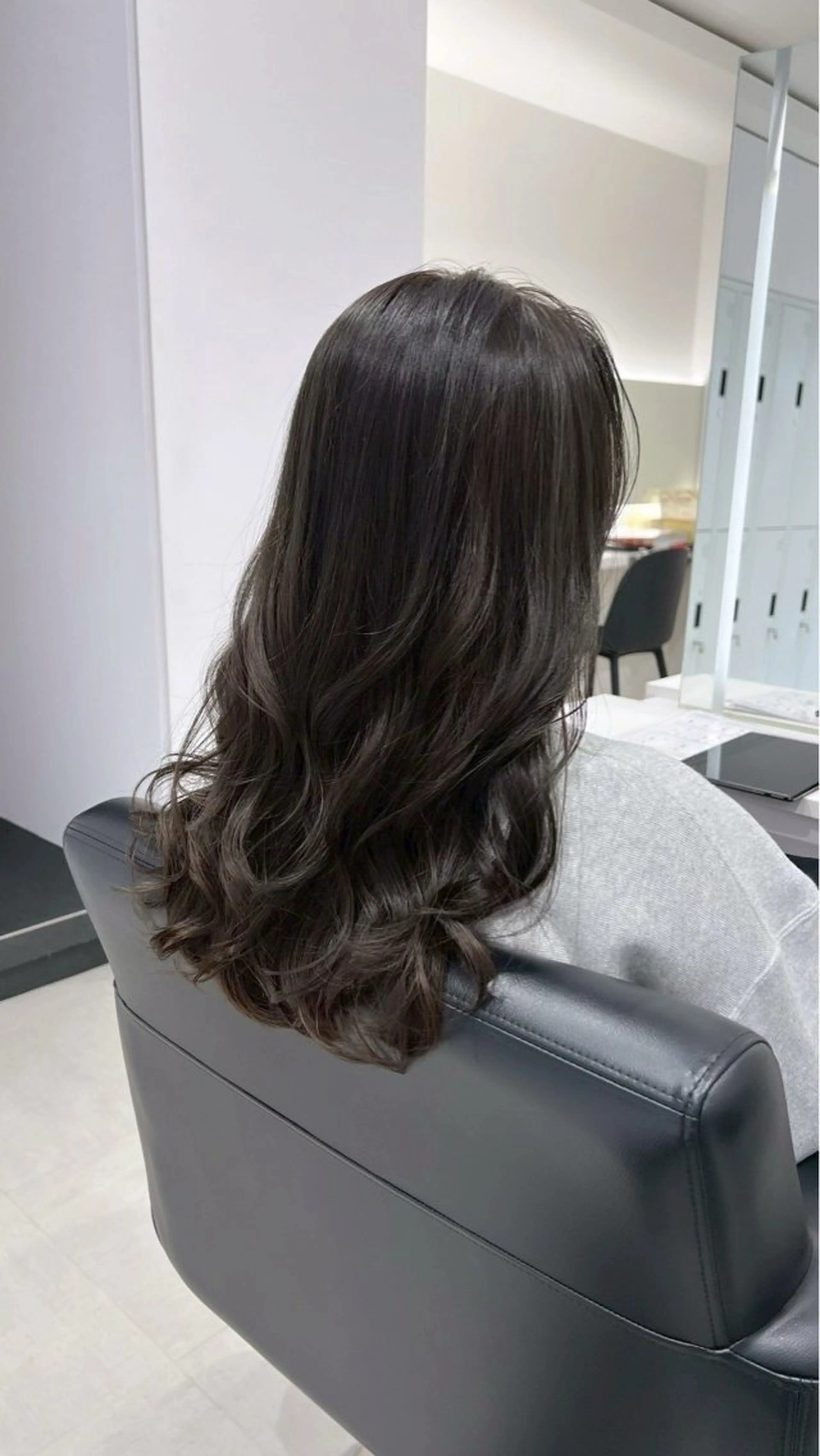 ロング カラー ヘアカラー トリートメント ヘアセット グレージュ/ベージュ /経堂/sana🌱のヘアスタイル