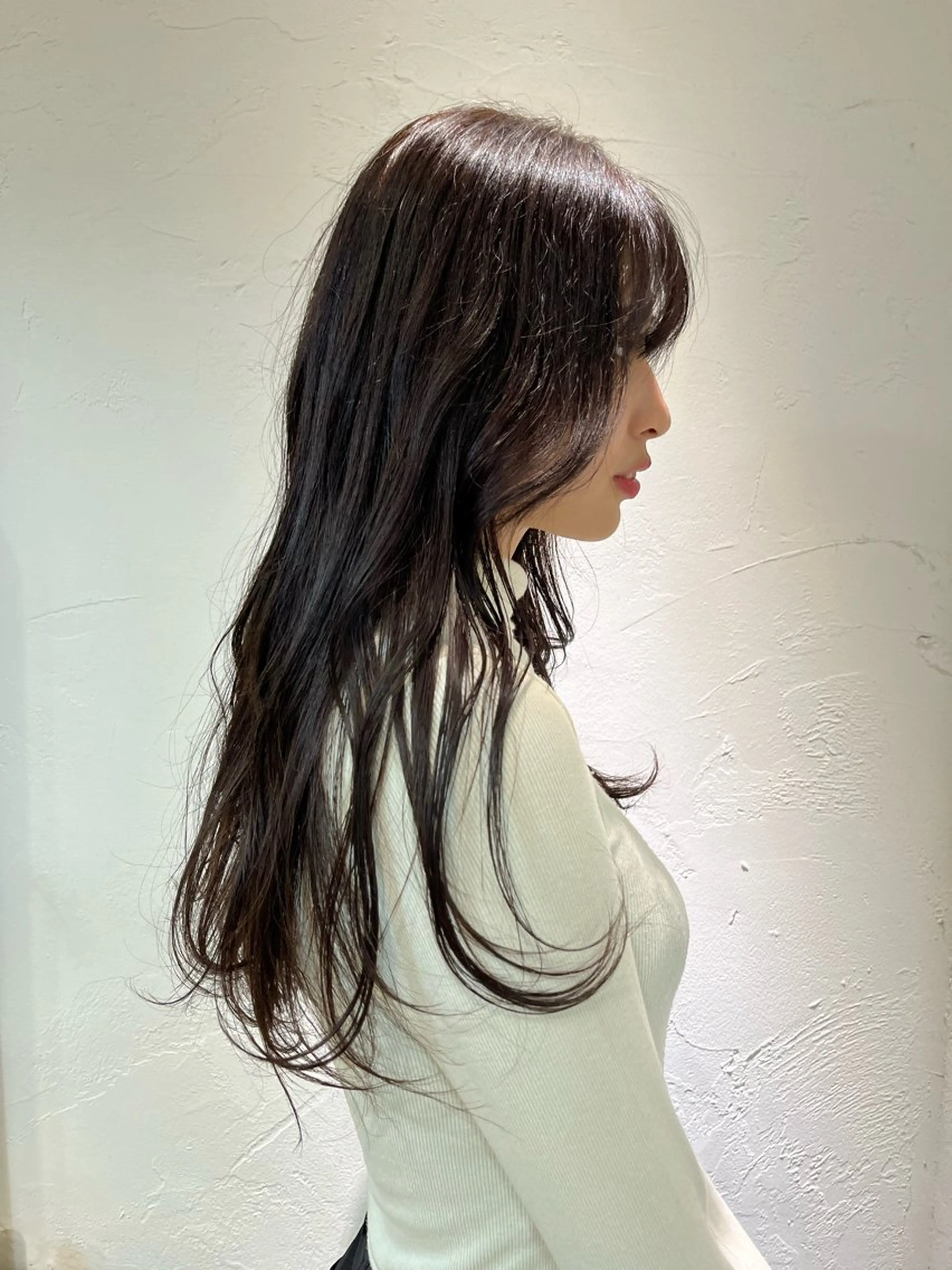 ロング カラー ナチュラルなヘア /ヨシダトモキのヘアスタイル