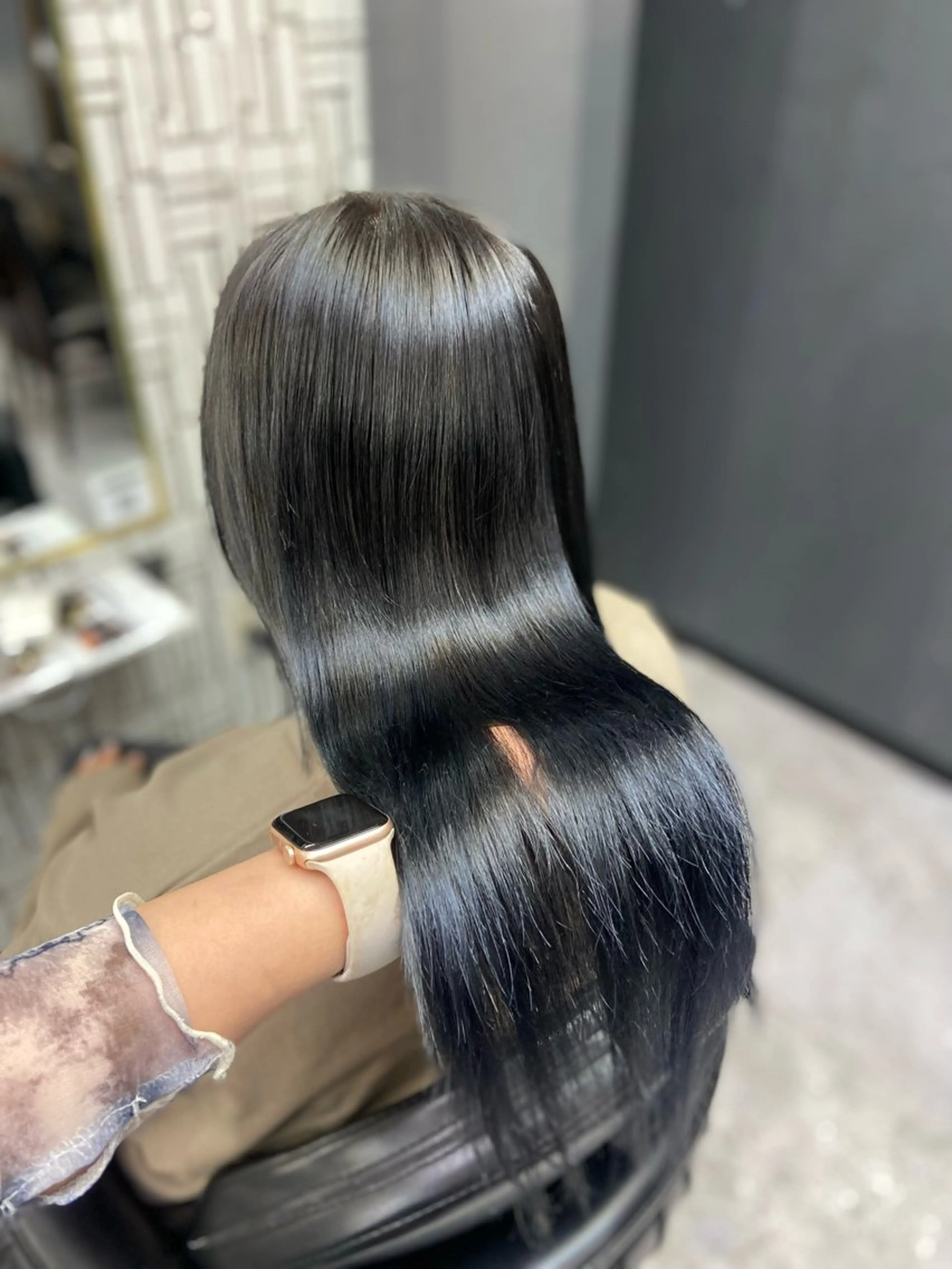 ロング 瀧下 唯のヘアスタイル