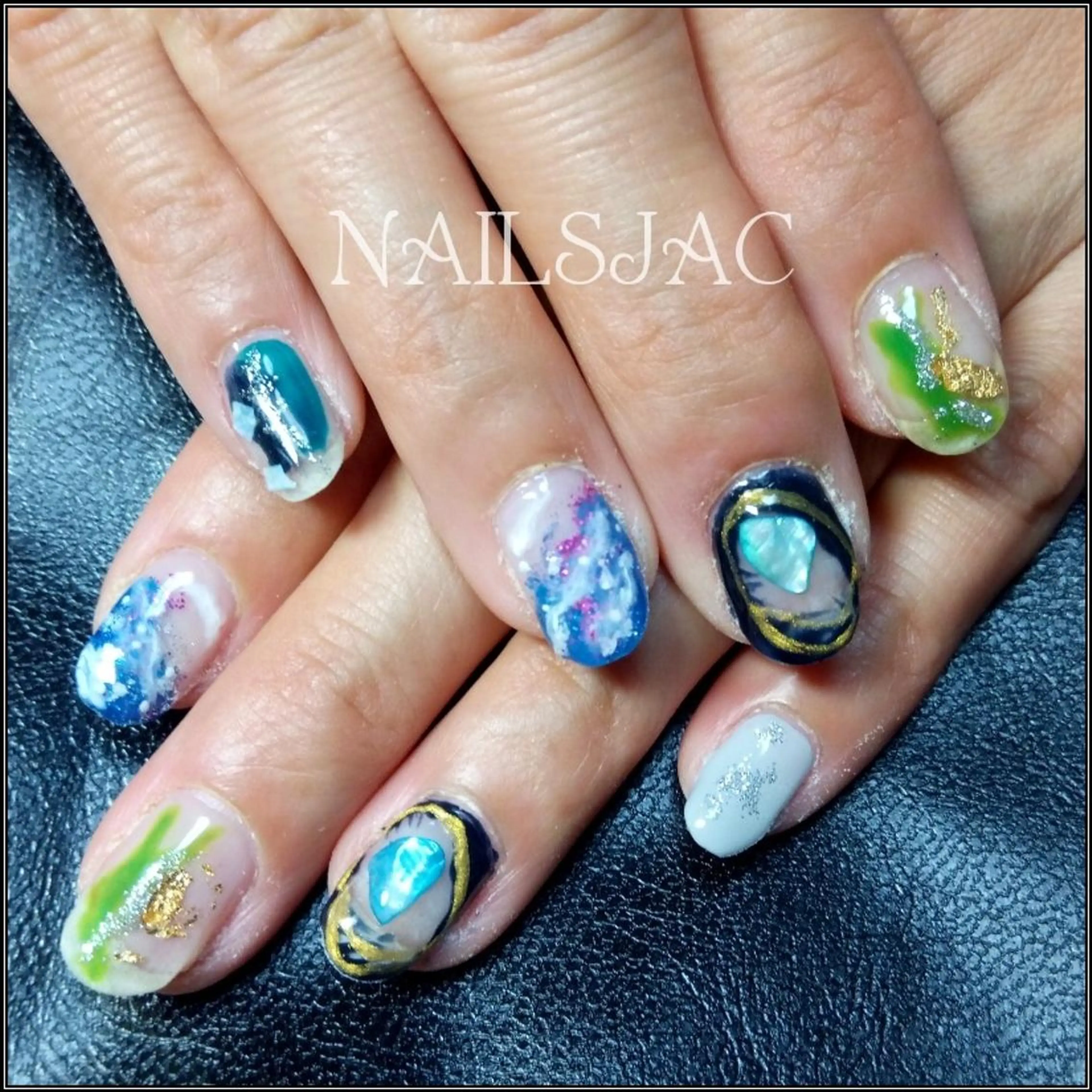 ネイル 島屋 千奈美のネイルデザイン