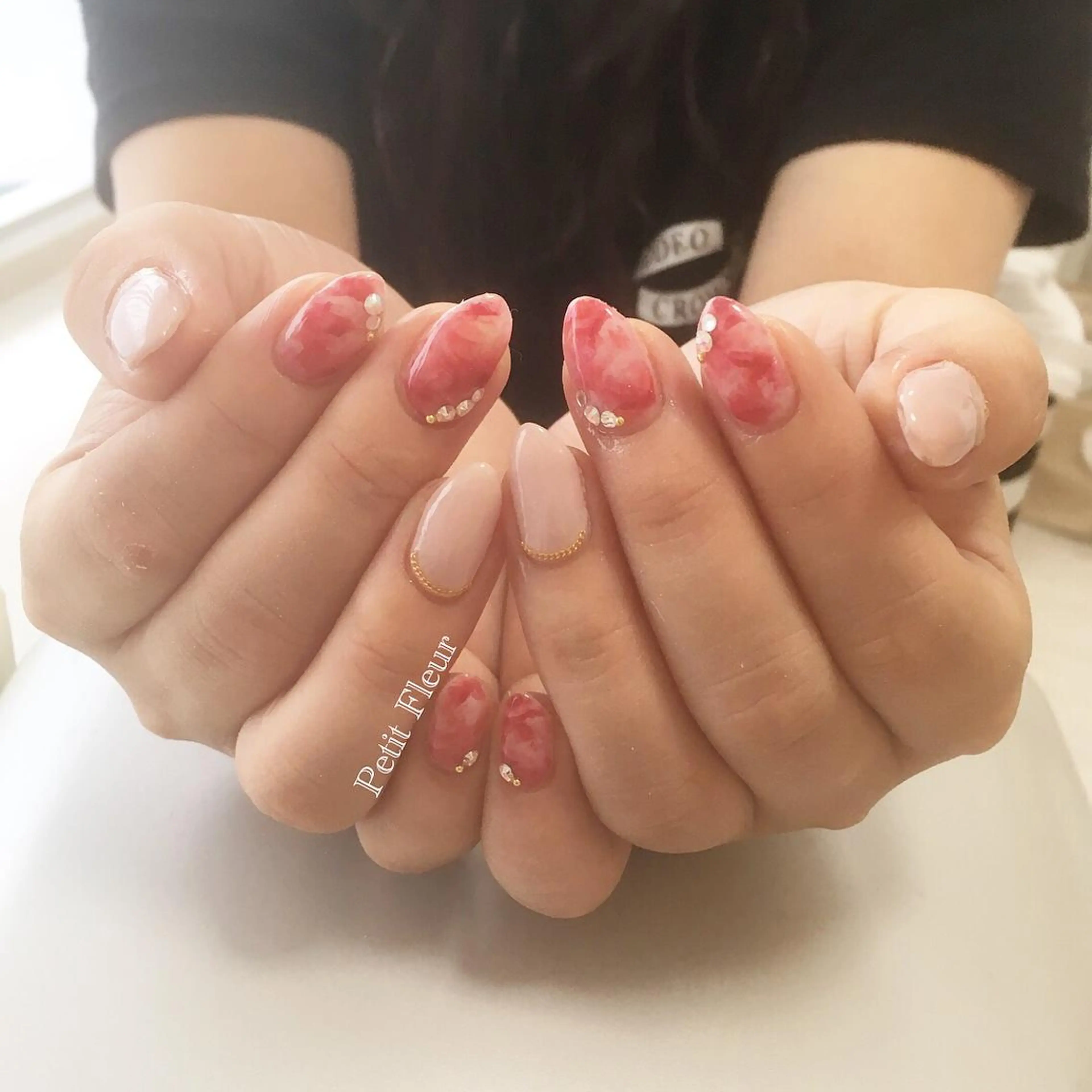 ネイル Petit Fleur所属・青柳 亜梨奈のマツエク・マツパデザイン