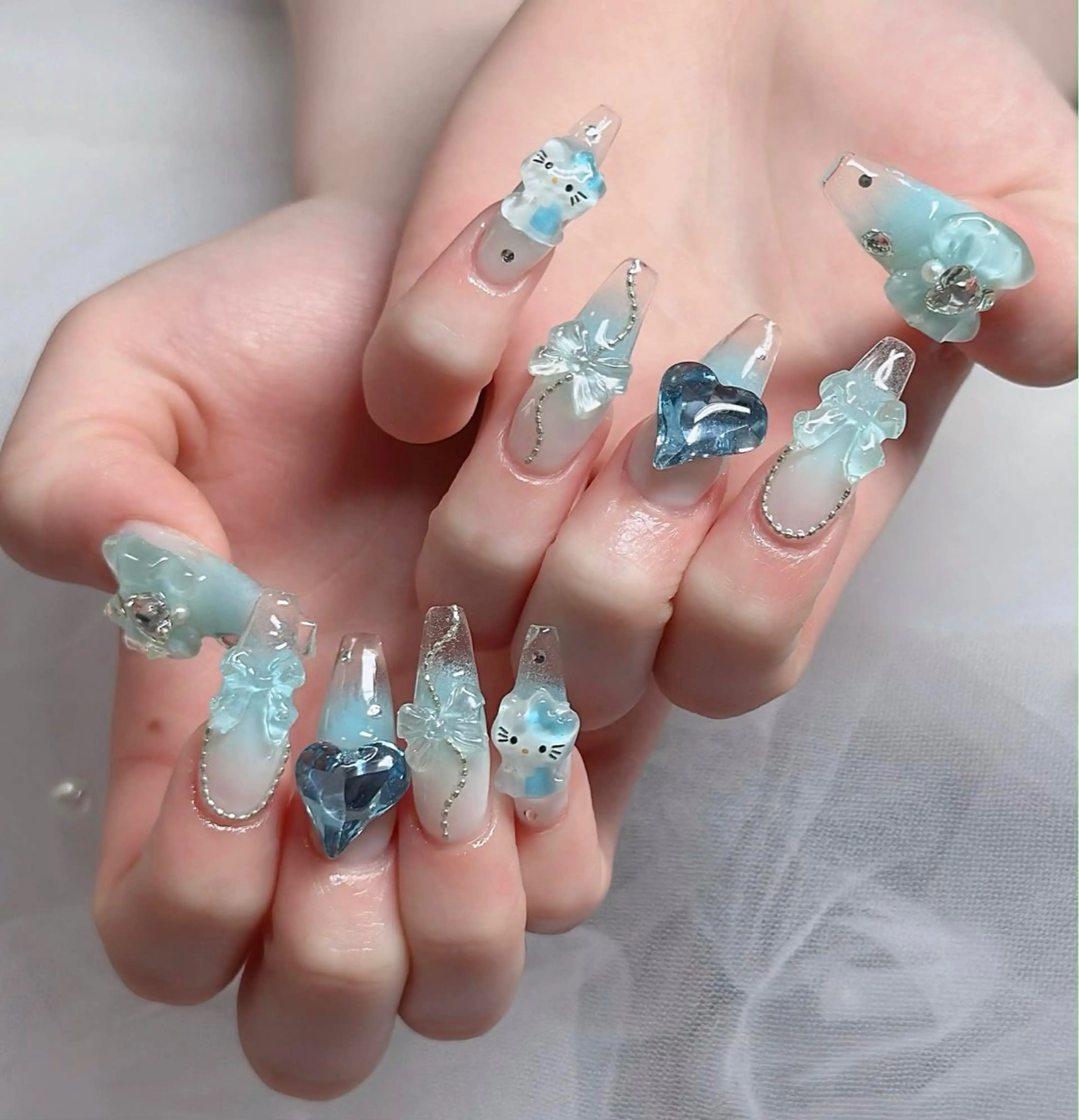 ネイル アートネイル ボルドー フレンチネイル ジェルネイル 氷ネイル・うるうるネイル ハンドネイル H.baby Nail Salonのネイルデザイン