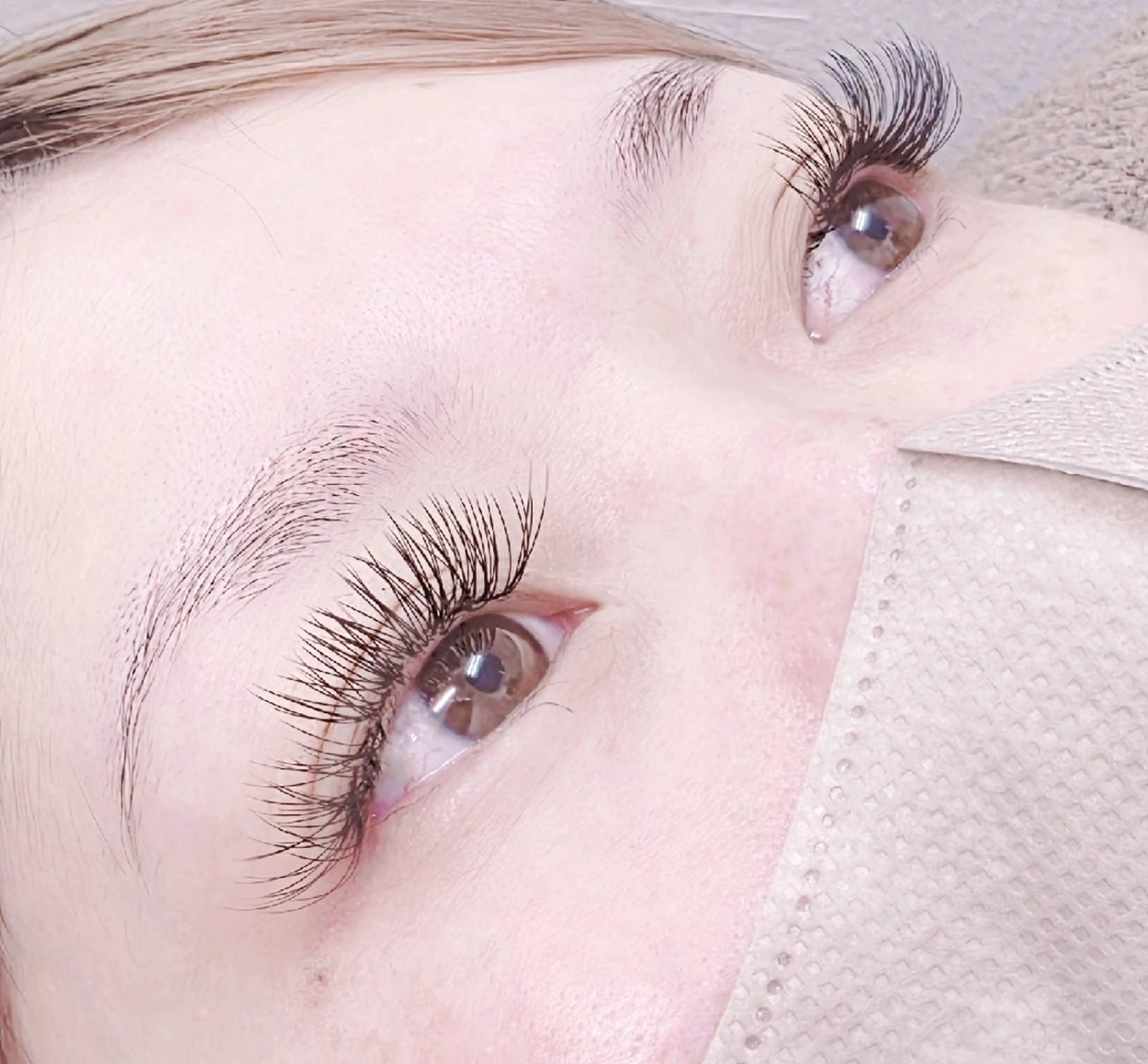 ボリューム重視☆パーフェクトラッシュ上80束☆特許技術の写真