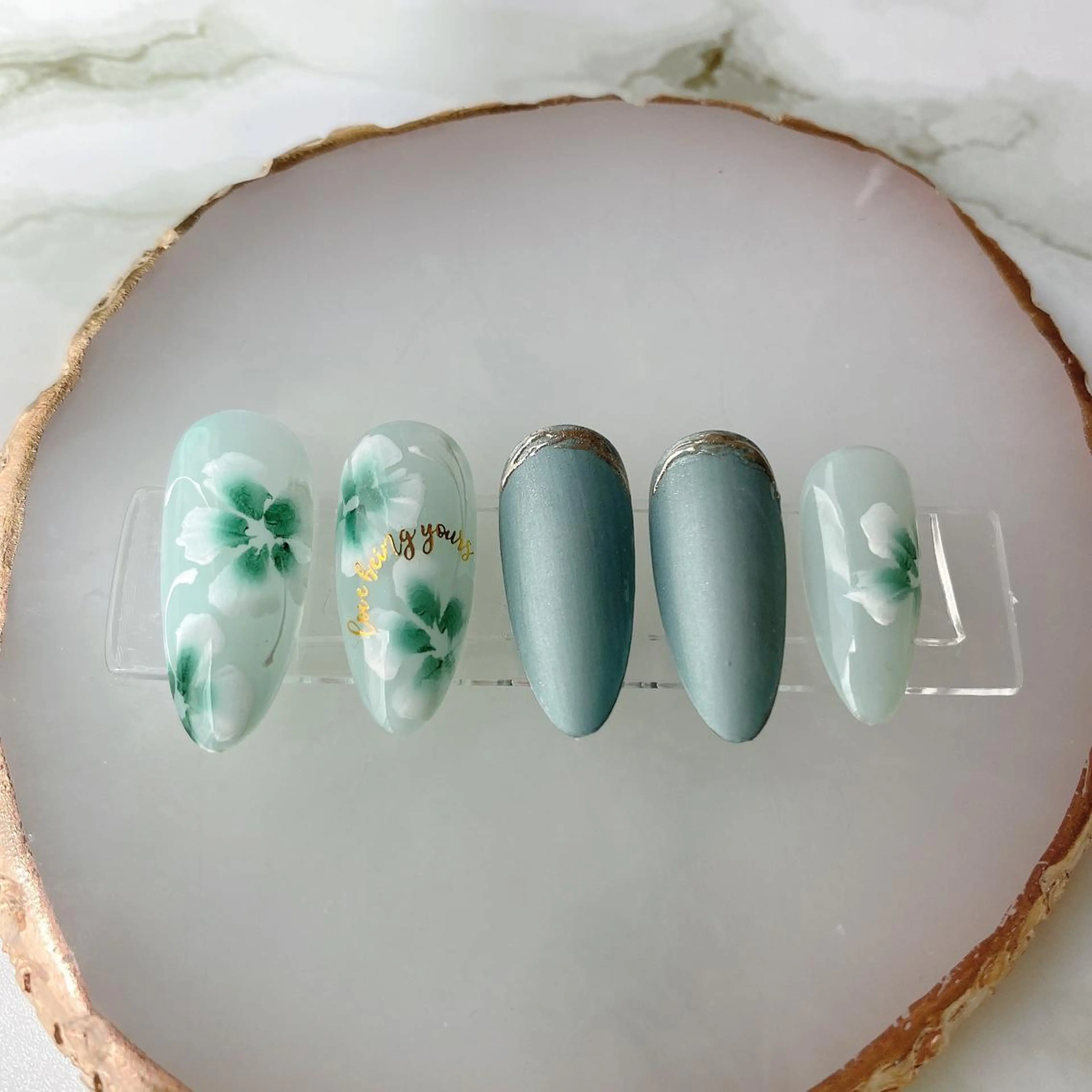 ネイル フラワーネイル グラデーション Cleo クレオのネイルデザイン