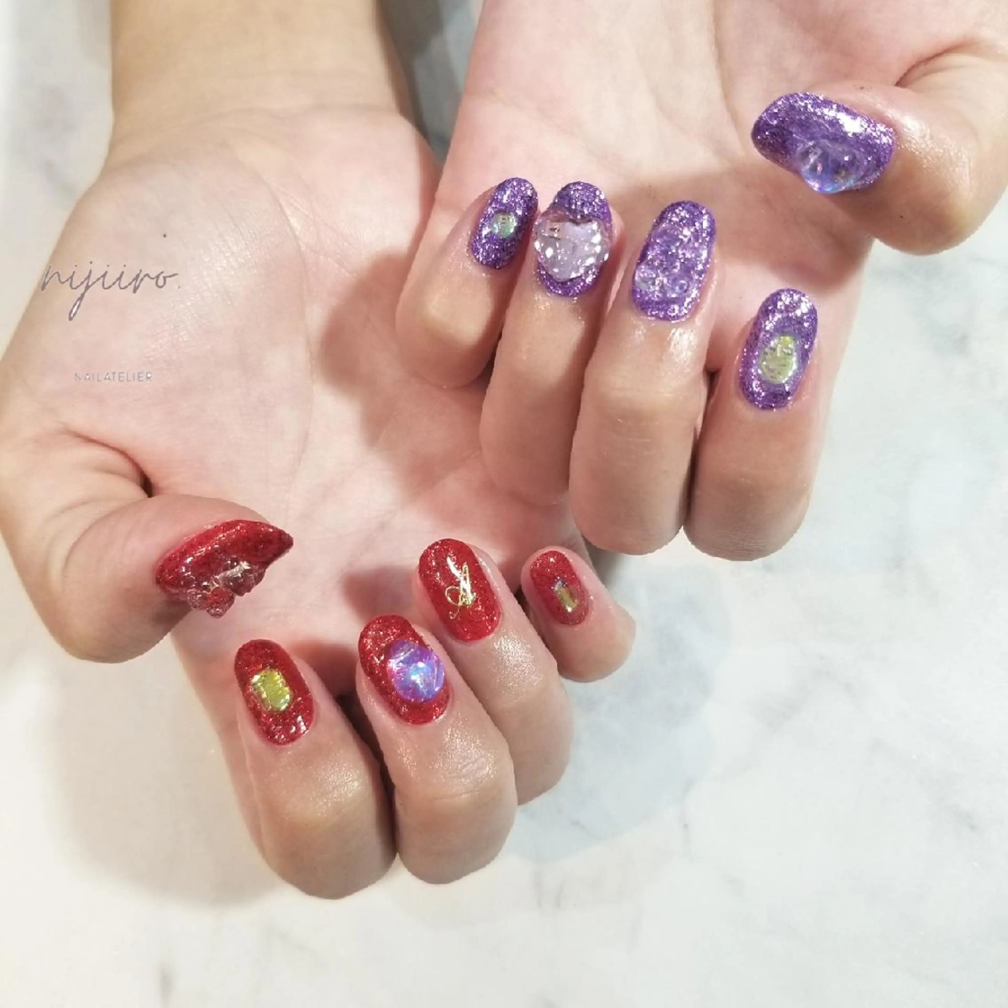 ネイル 氷ネイル・うるうるネイル キラキラネイル ハンドネイル nailatelier nijiiro.所属・nijiiro🌈 サトウのネイルデザイン