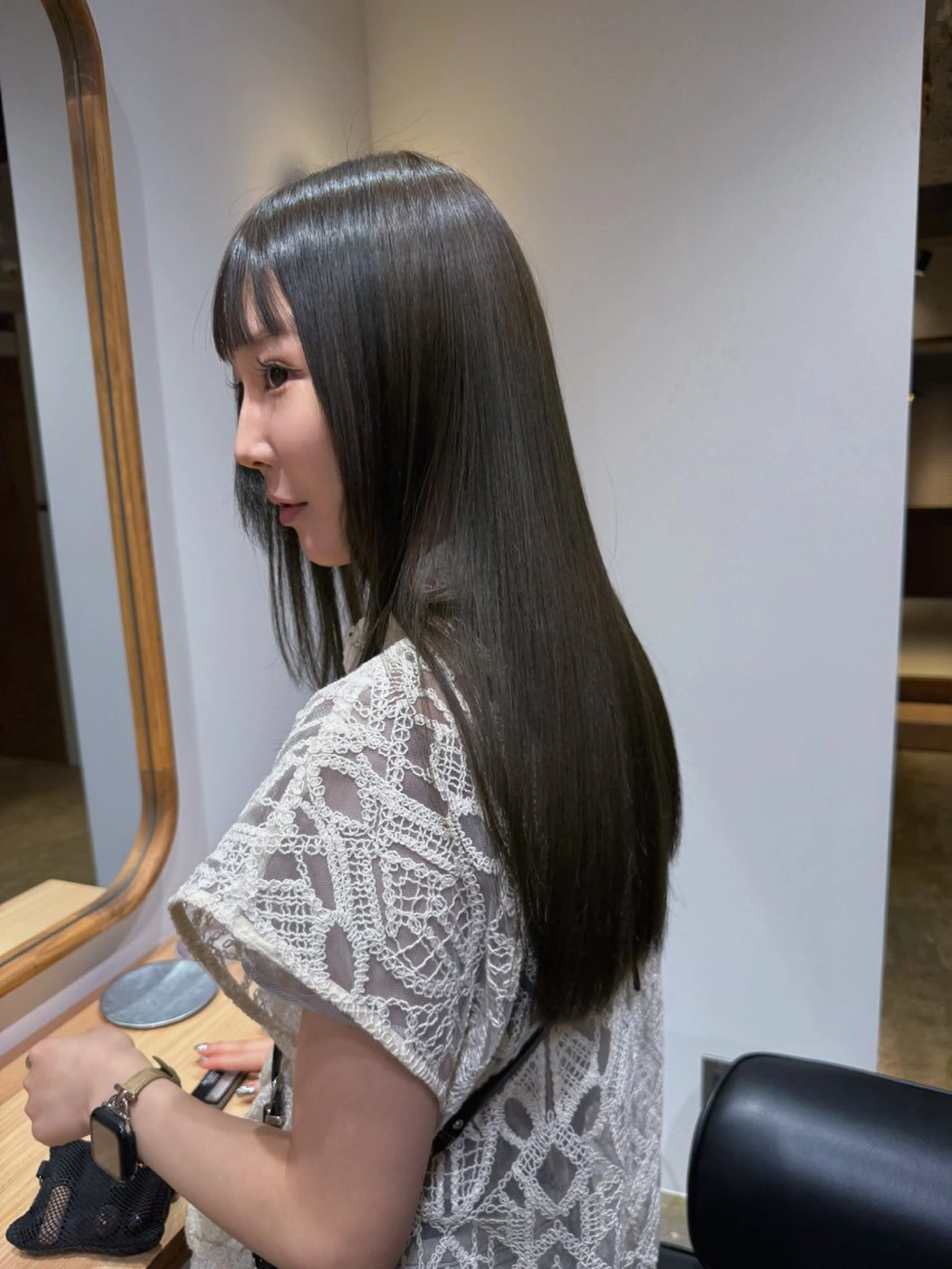 カット、カラー、水素髪質改善トリートメントの写真