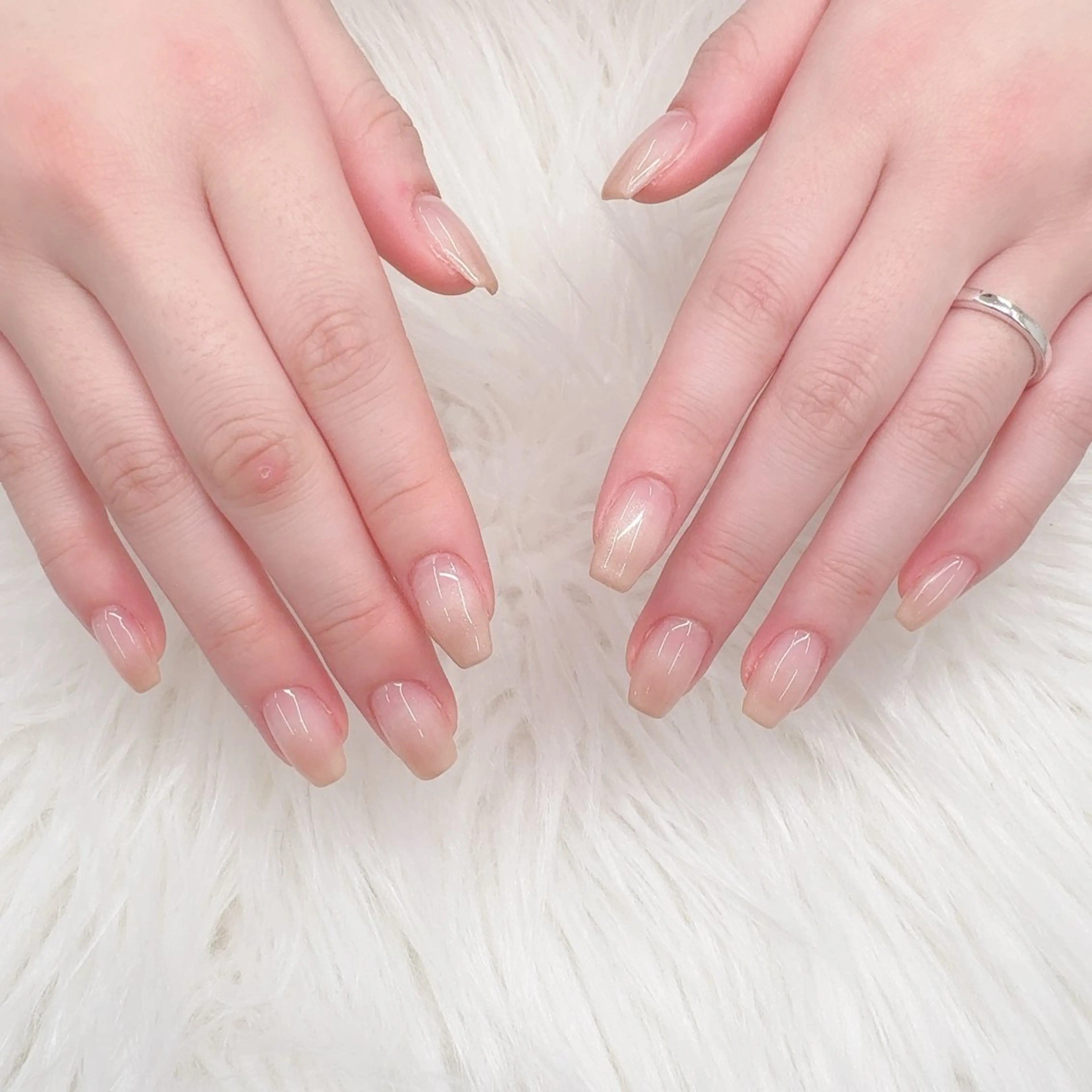 ネイル グラデーション オフィスネイル ハンドネイル エリクサーネイル池袋 大谷のネイルデザイン