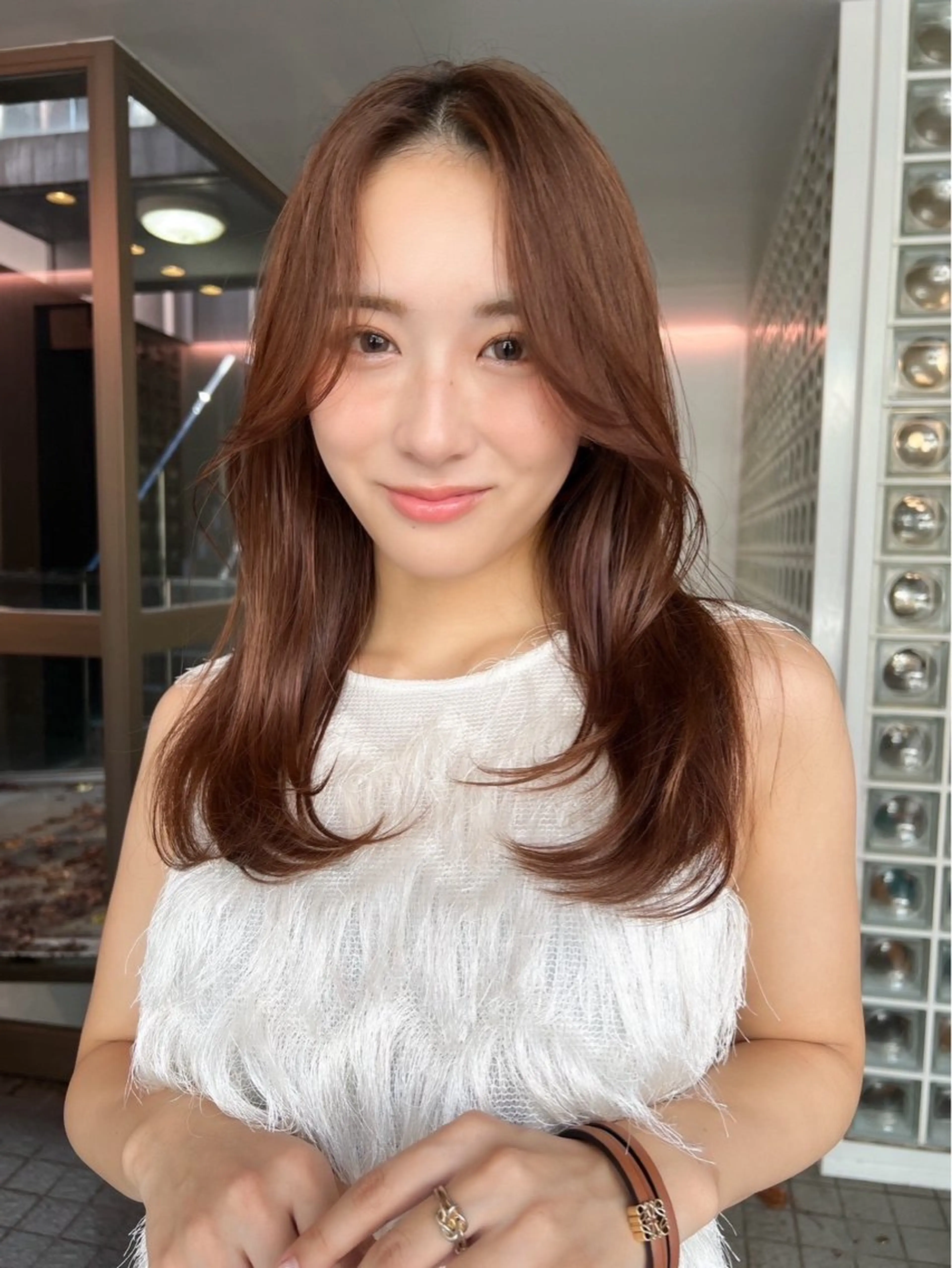 ミディアム カラー ミディアムレイヤー レイヤーカット カット ヘアカラー トリートメント 池袋レイヤーカット/ 顔まわりtaigaのヘアスタイル