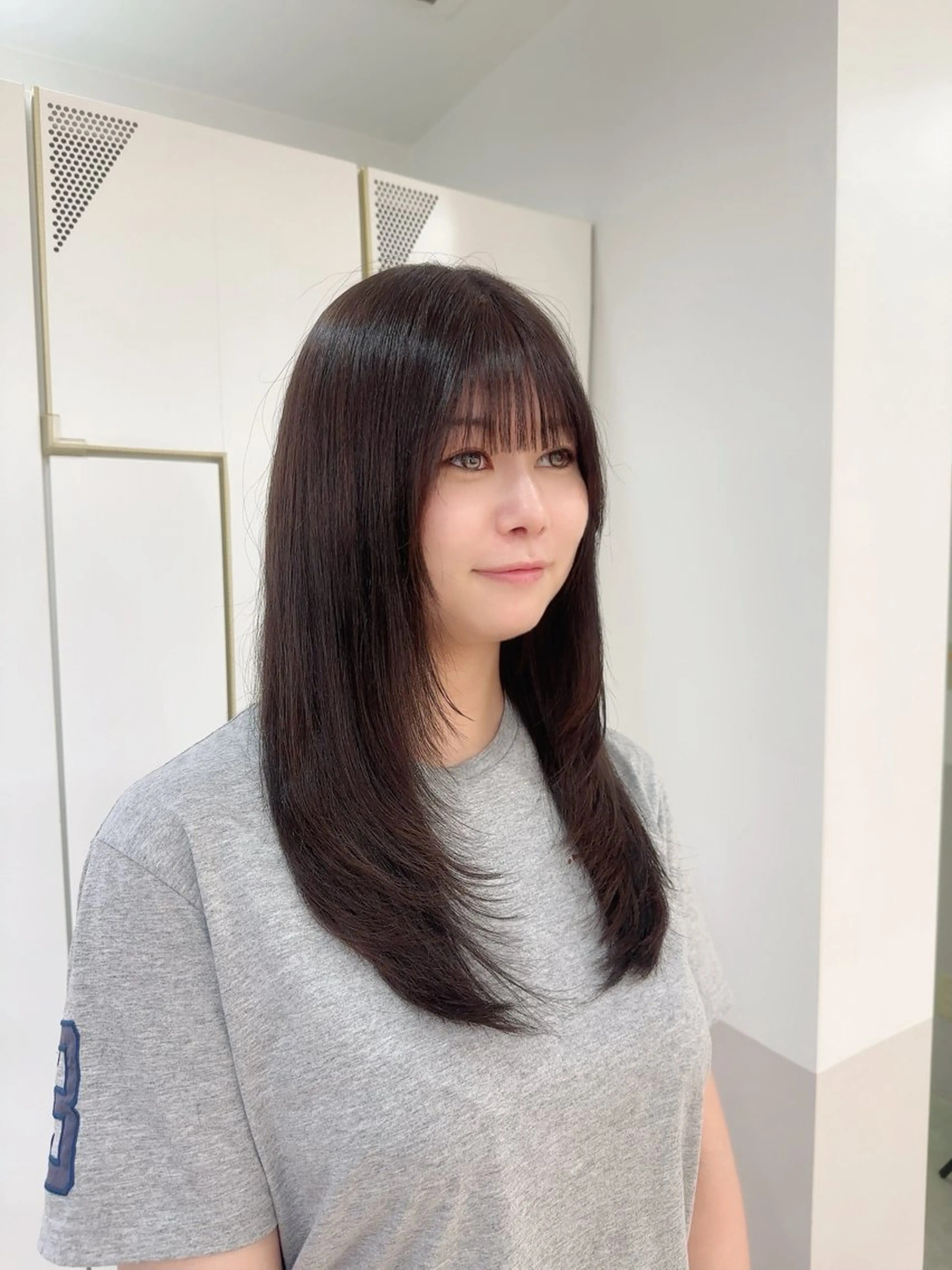 ロング カラー アッシュ アッシュグレー アッシュグレージュ 透明感カラー グレージュ カット トリートメント あいこ/ハンサム ショート/日本橋🌷のヘアスタイル