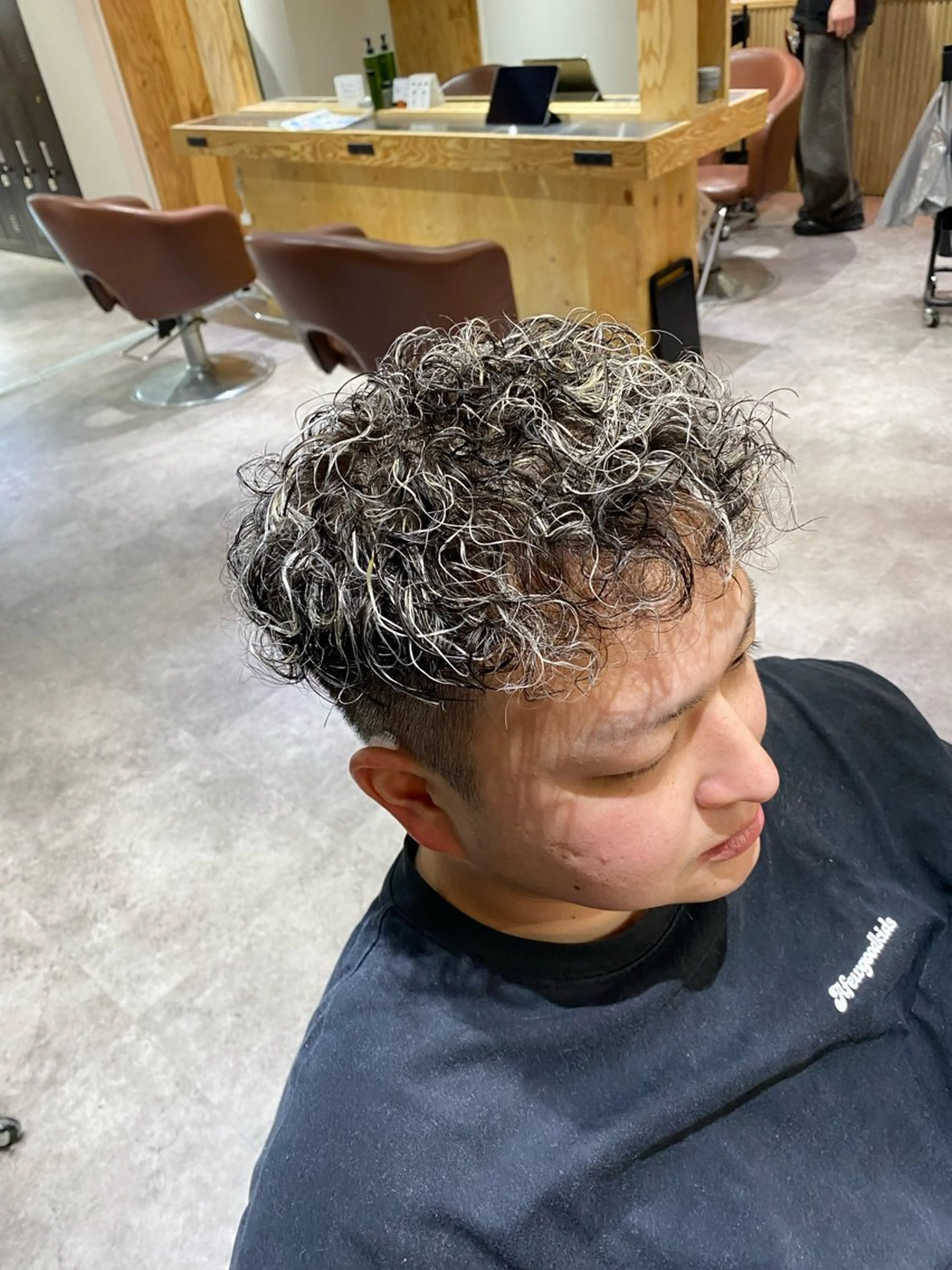 カラー パーマ メンズ カット ヘアカラー パーマ ヘアセット メンズブリーチカラー /パーマ ごーた立川のヘアスタイル