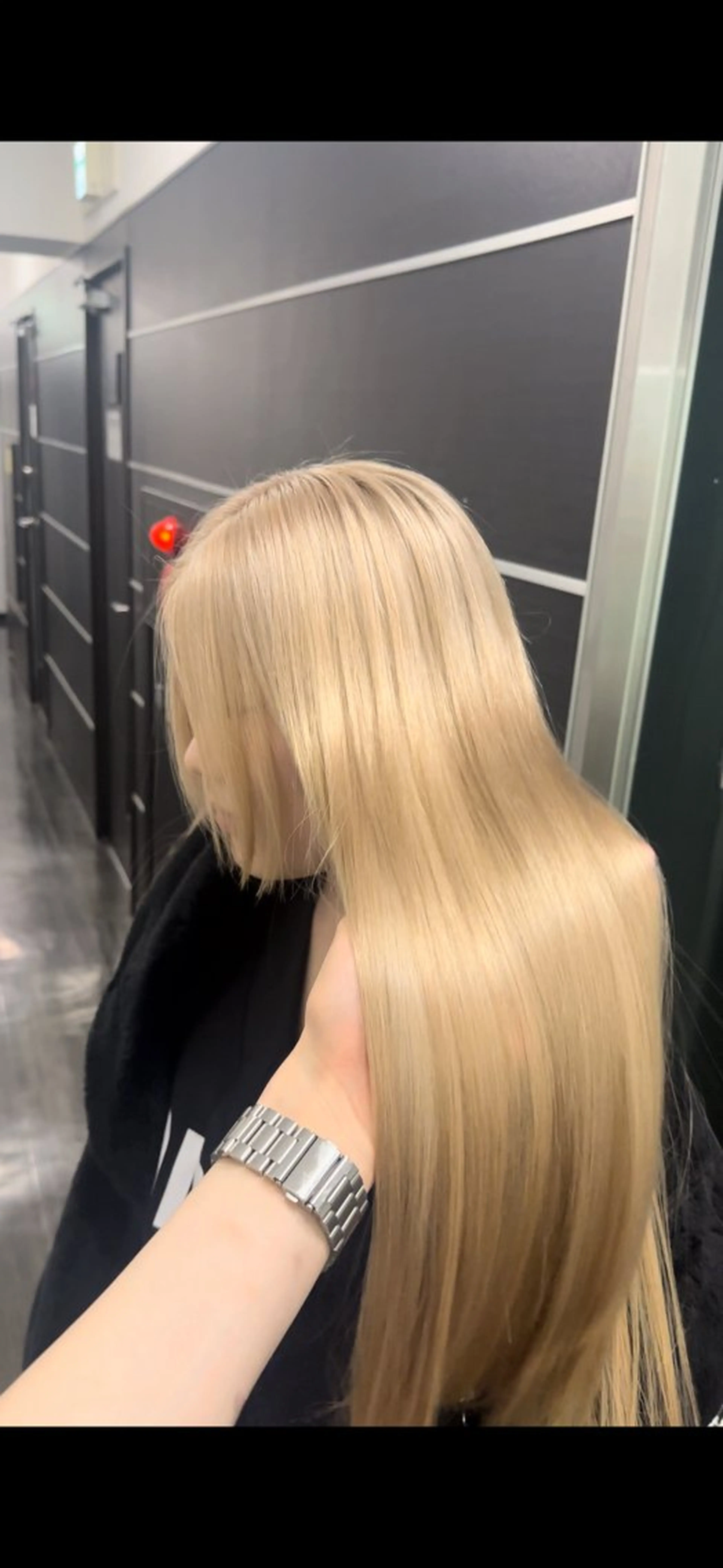 ロング 肌なじみベージュ 🦋azu🦋のヘアスタイル