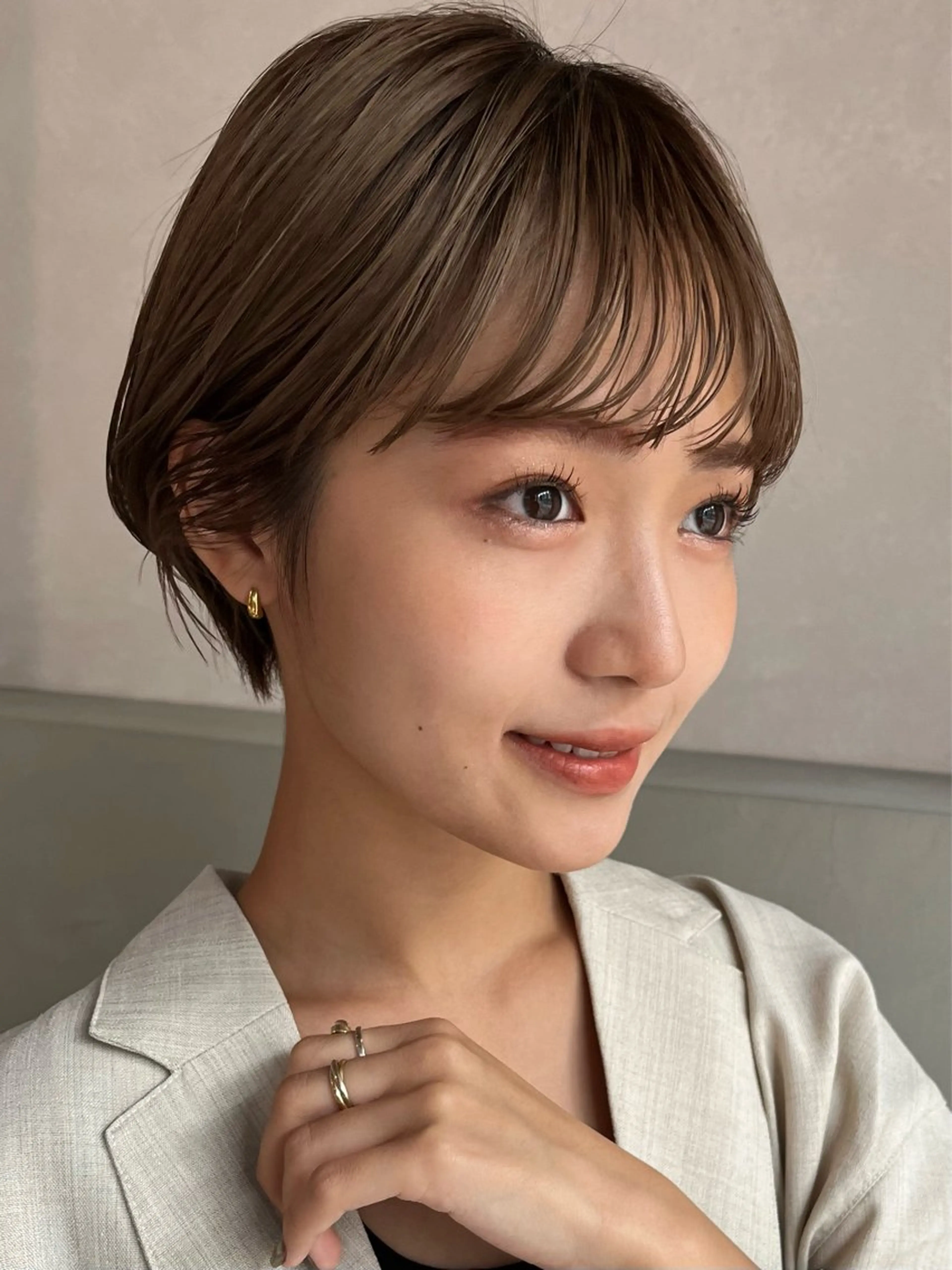 ショート ショートヘア 髪質改善カラー Unami 太田英寿のヘアスタイル