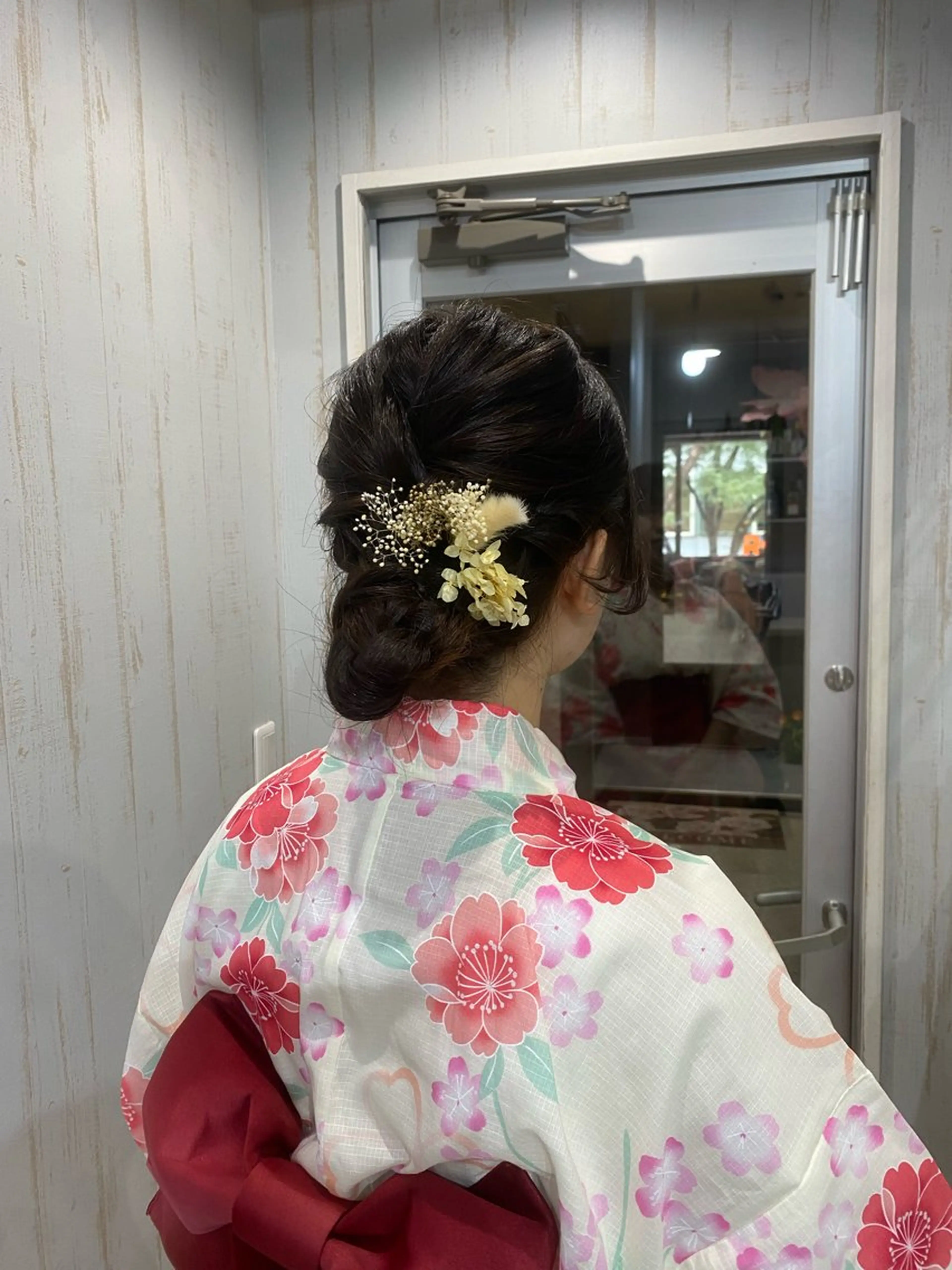 ミディアム ヘアアレンジ ヘアセット Oahu所属・リト /渋谷/ハイトーンのヘアスタイル