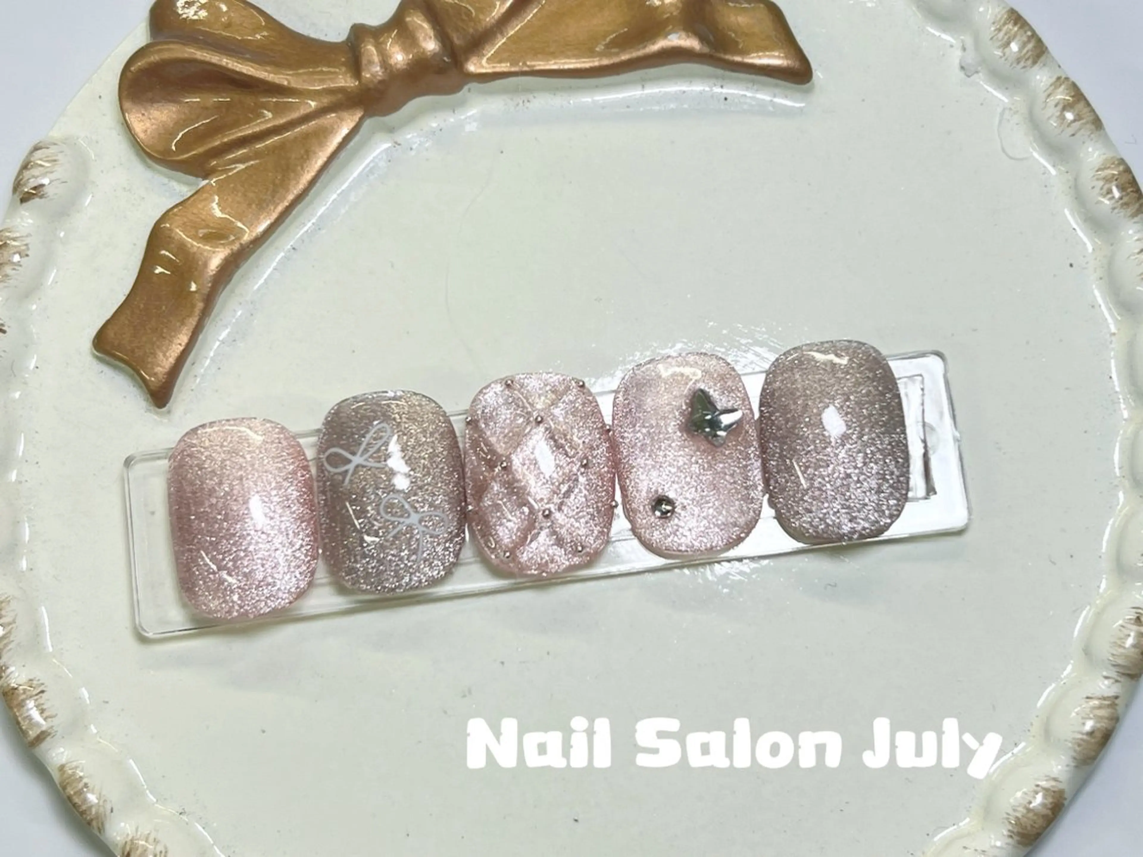 ネイル アートネイル オーロラネイル ジェルネイル ガーリー キラキラネイル ハンドネイル July モモのネイルデザイン