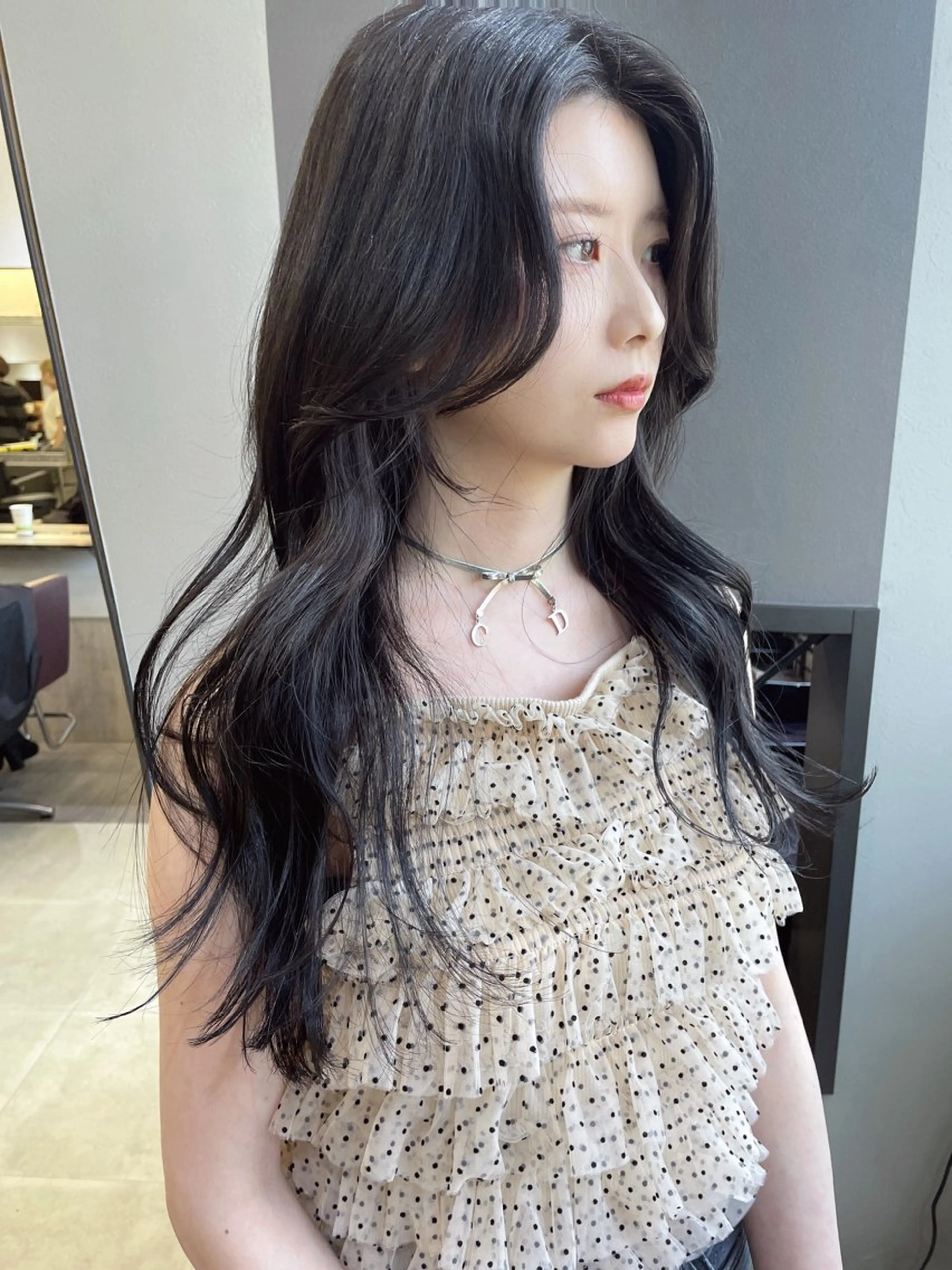 ロング カラー AIRI layer cut hairのヘアスタイル