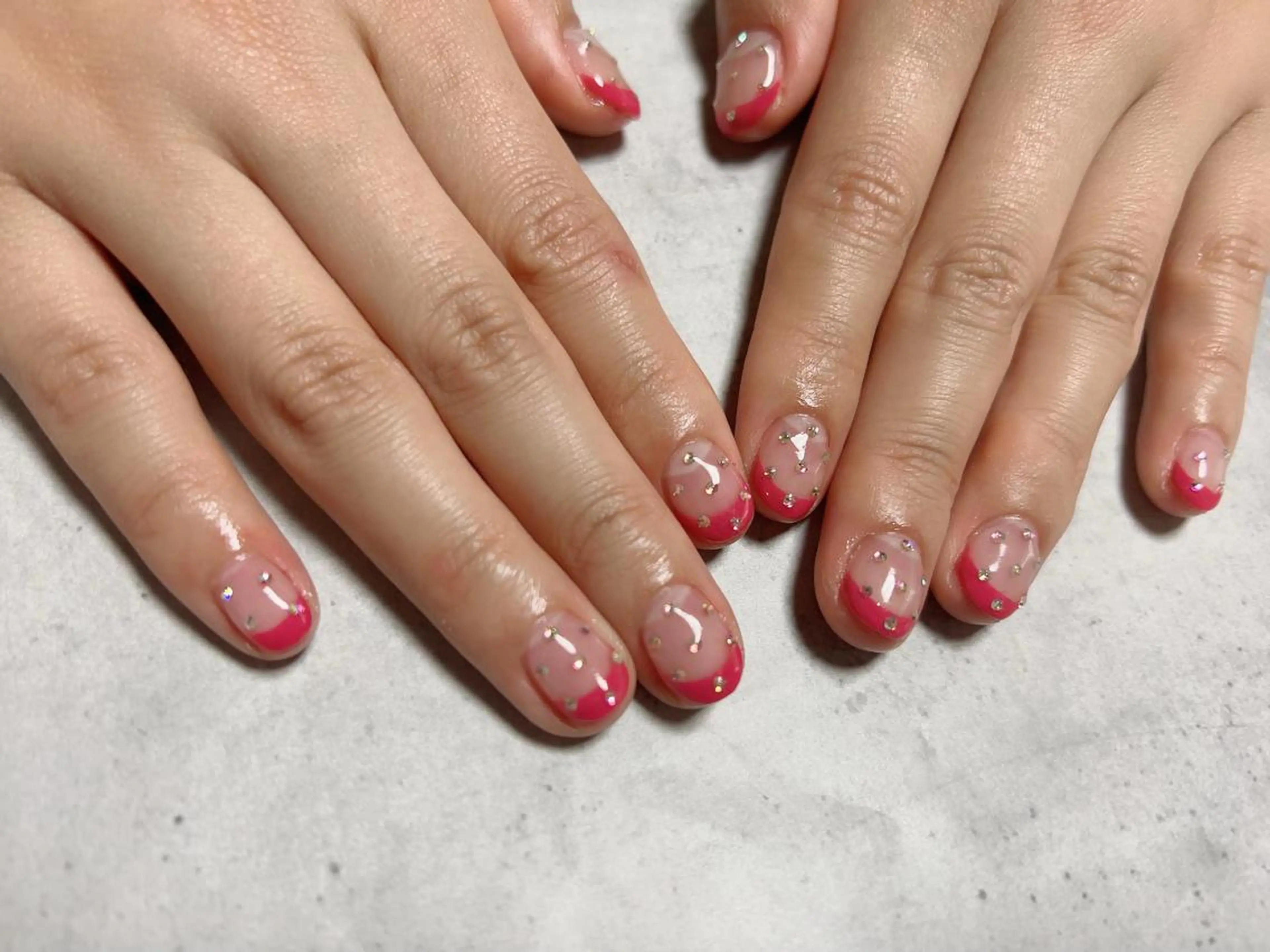 ネイル ストーンネイル silo salon しろさろんのネイルデザイン