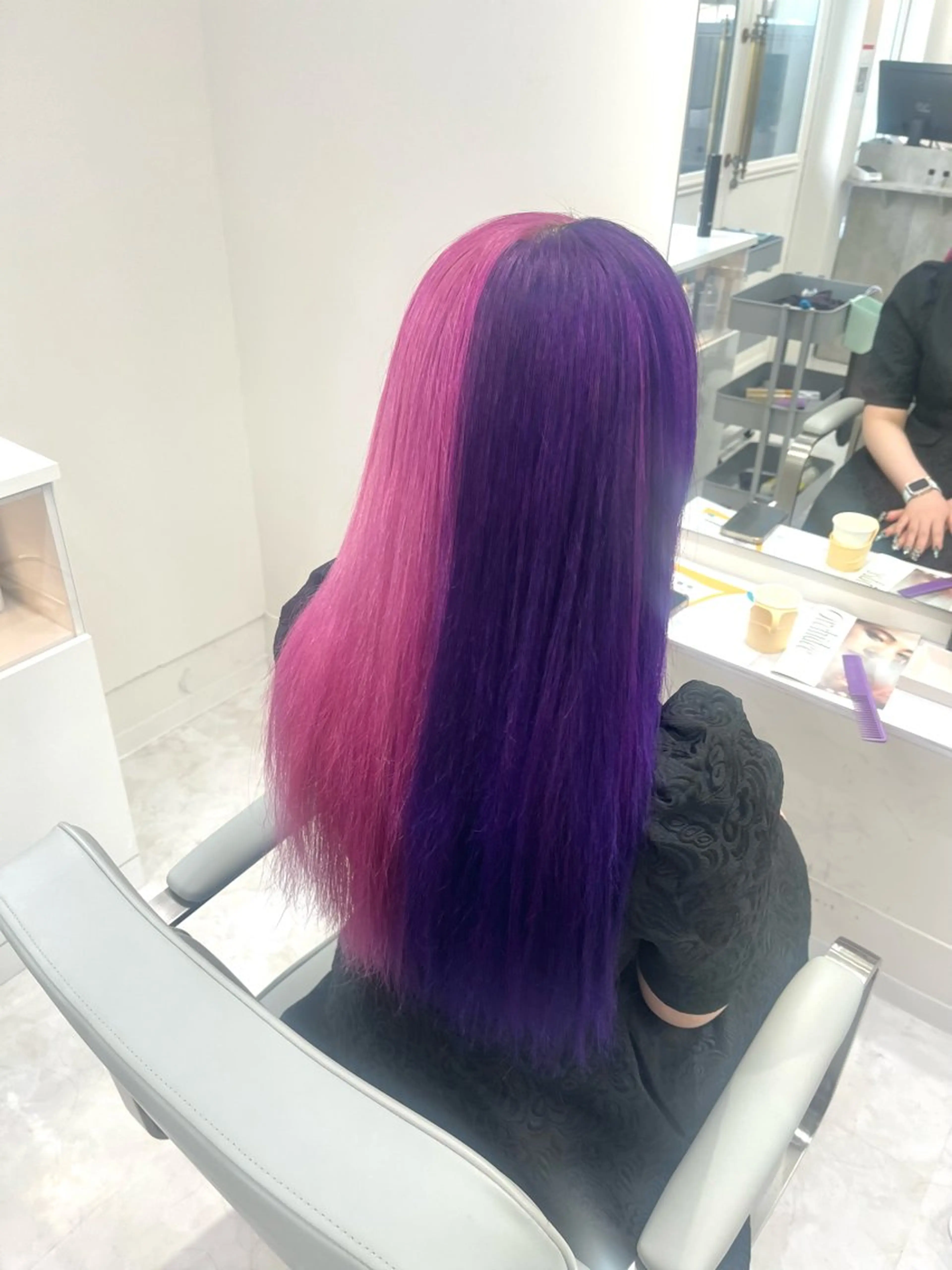 セミロング カラー ヘアアレンジ ヘアカラー トリートメント ヘアセット 🩶【推しハイトーン 】yuzu🩶のヘアスタイル