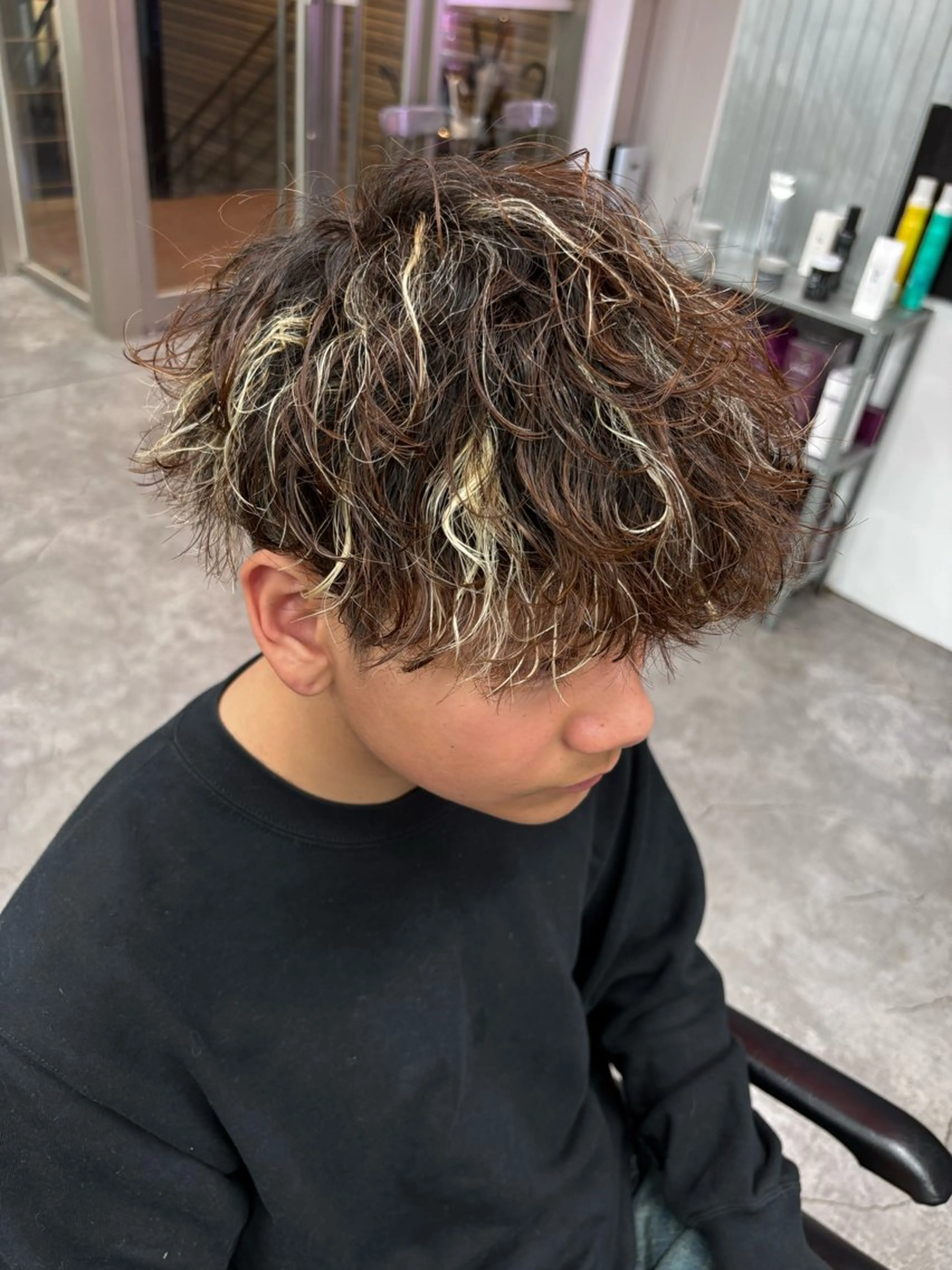 ミディアム カラー パーマ メンズ カット パーマ トリートメント ヘアセット メンズパーマ特化 🔥韓国ヘア職人🔥のヘアスタイル