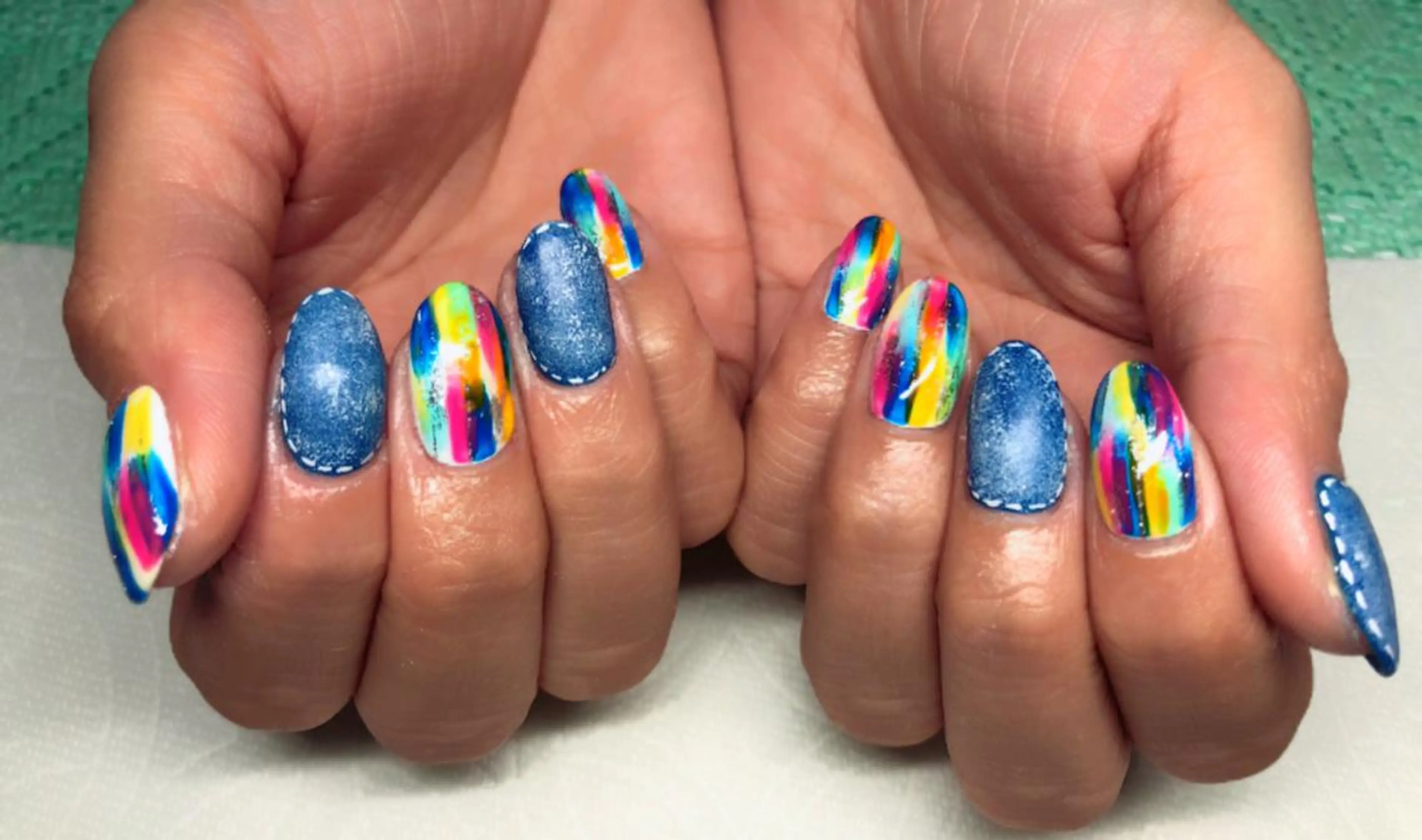 ネイル Li'leaNail AINAのネイルデザイン