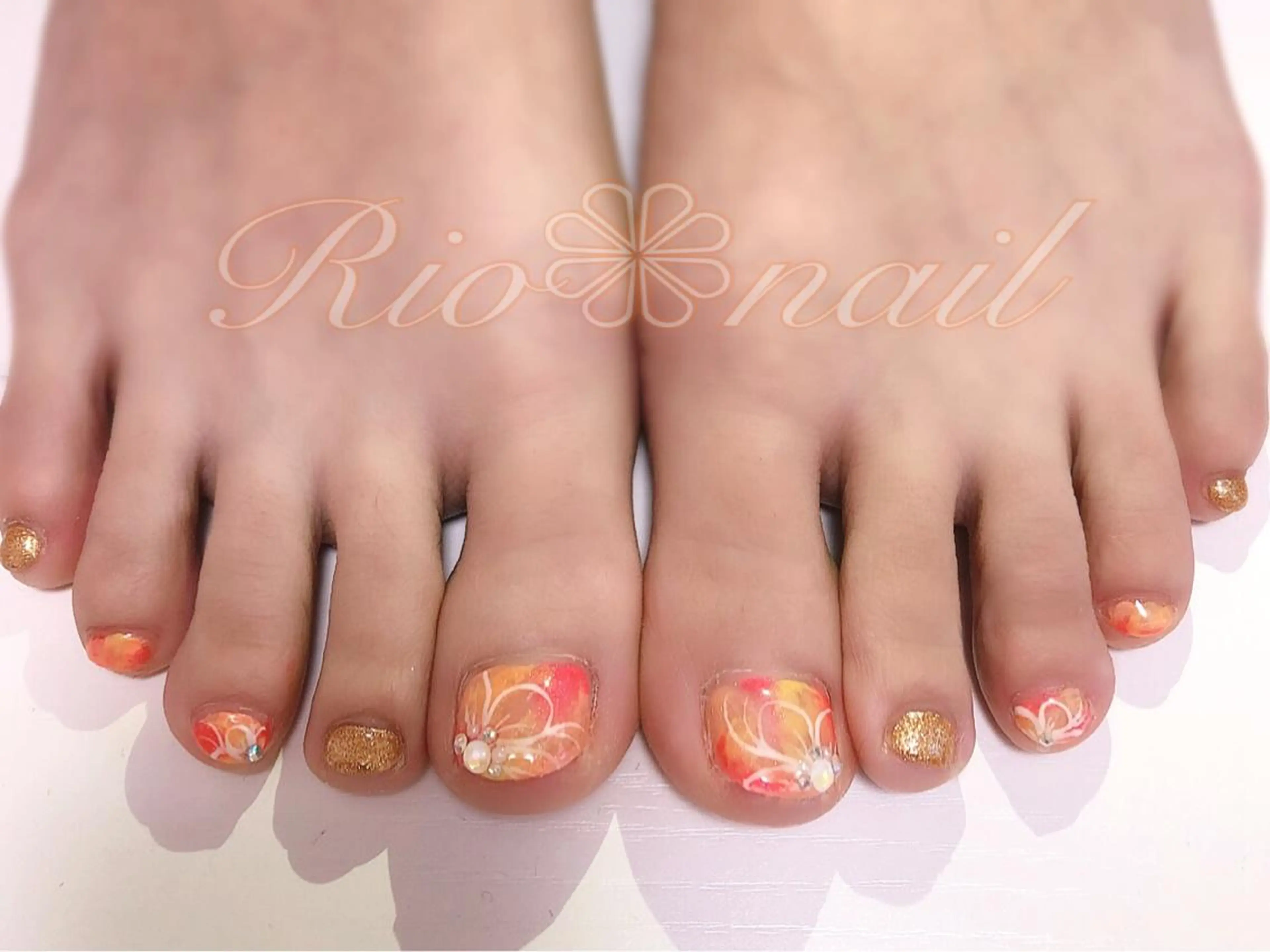 ネイル フットネイル nailsalon LiNNeのネイルデザイン