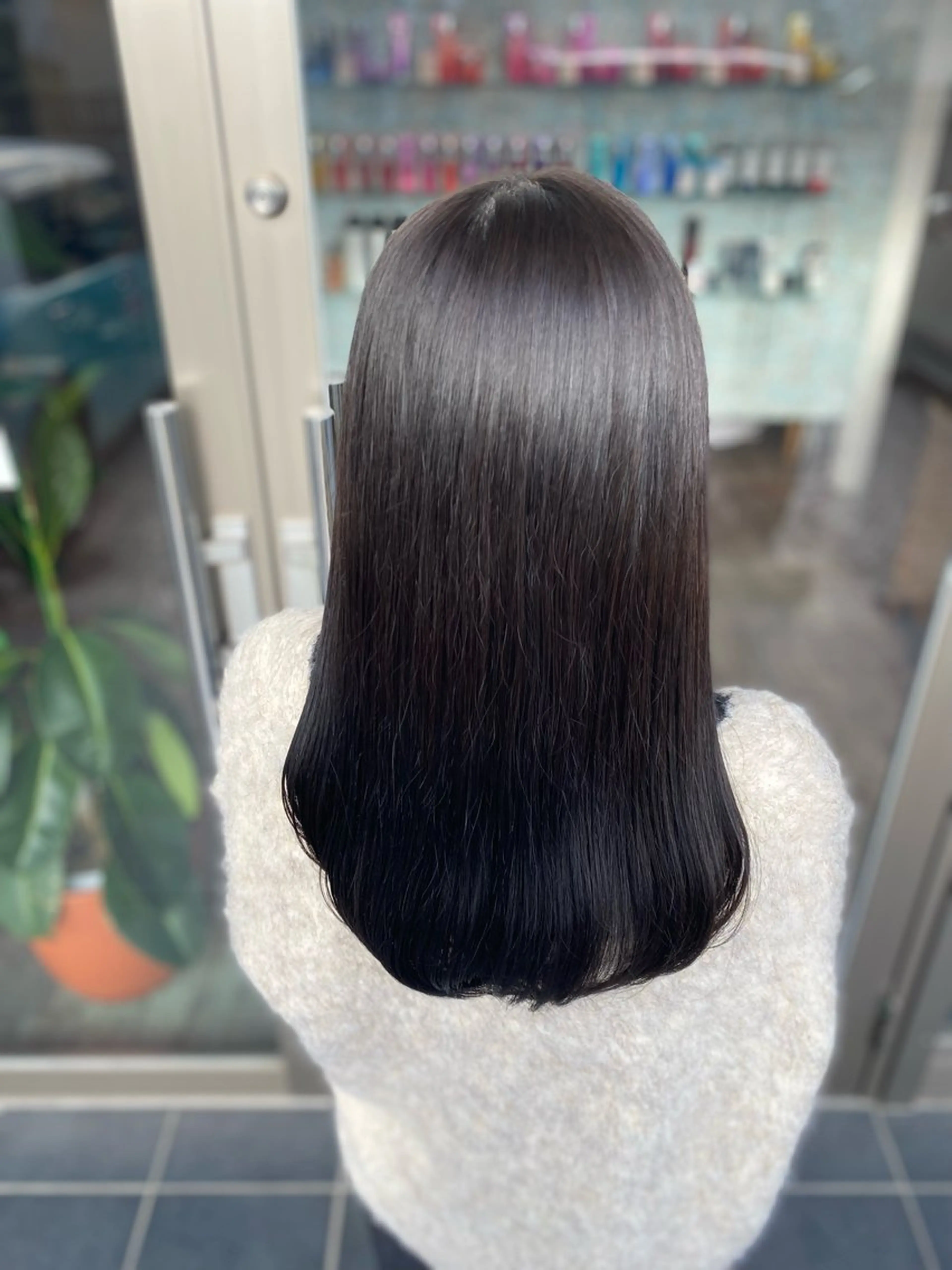 セミロング カラー グレージュ ヘアカラー トリートメント 美容室Limb所属・髪質改善/縮毛/小林 水葵のヘアスタイル