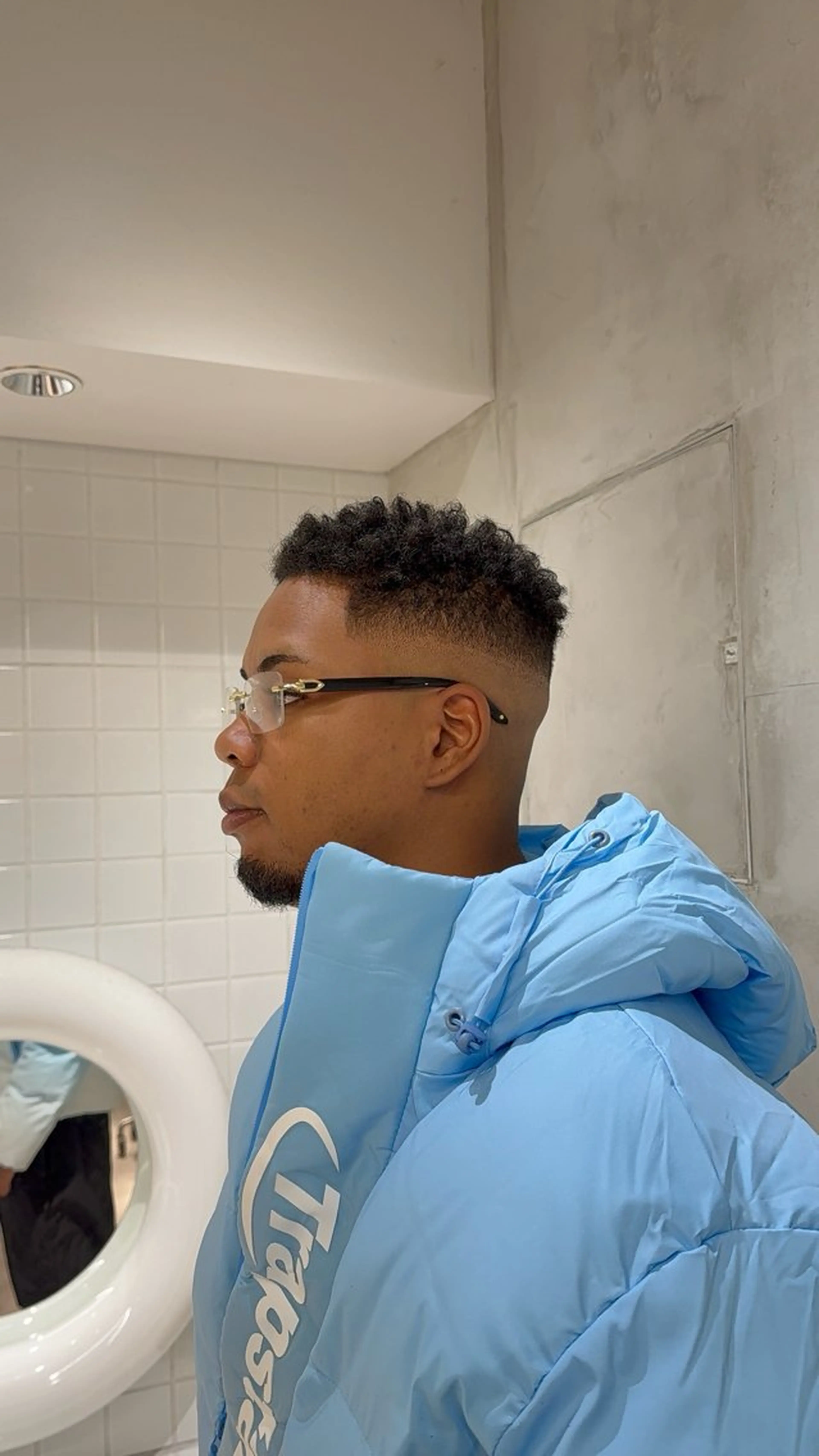 ショート メンズ フェードカット カット トリートメント MEN’S SALON HAVANA所属・渋谷/海外風/パーマ /フェード/千尋のヘアスタイル