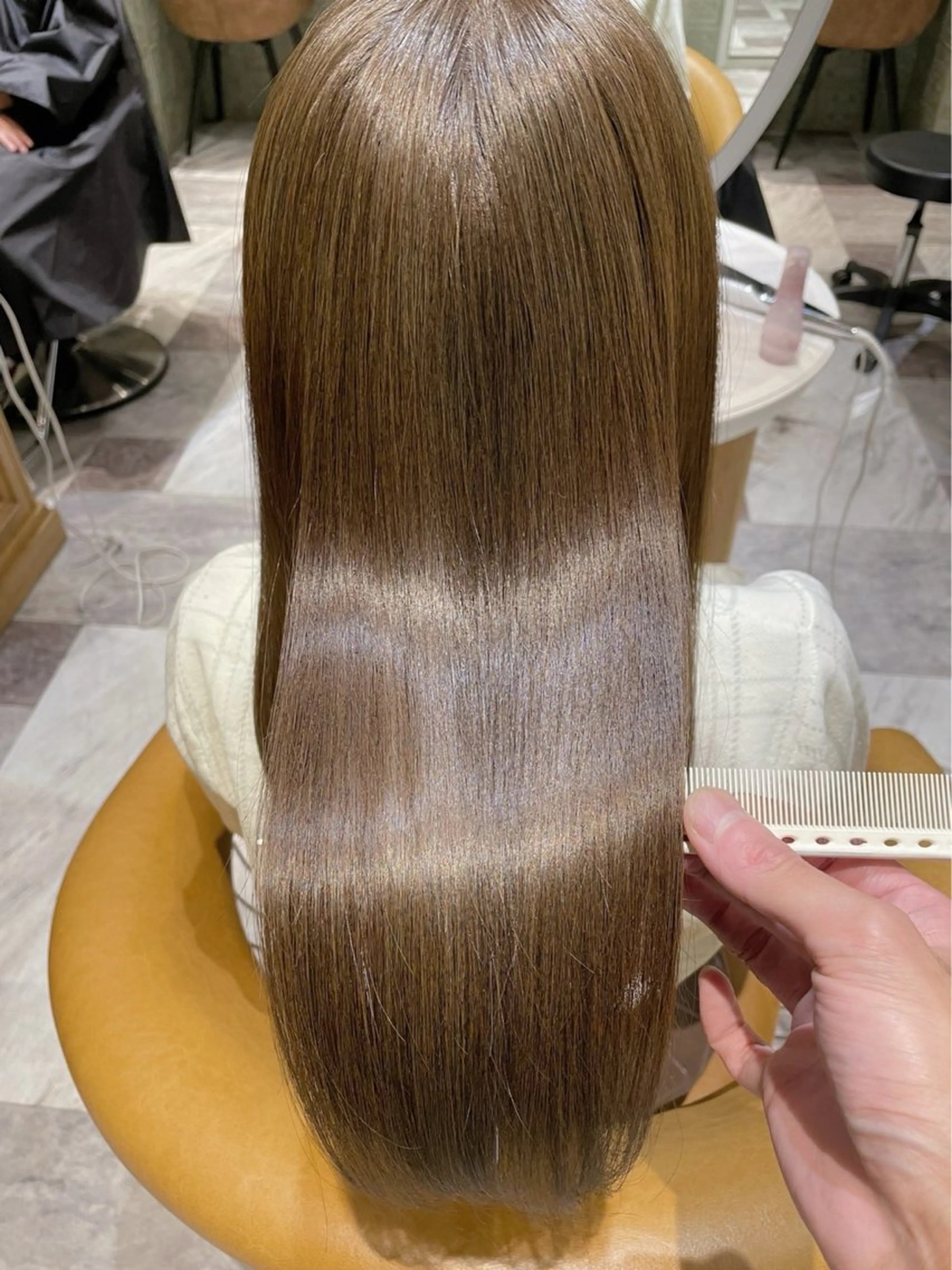 ミディアム カラー ベージュカラー 黒髪 ブリーチ ブルーカラー ブルーブラック ヘアカラー 木屋元一/透明感 /レイヤー/顔まわりのヘアスタイル