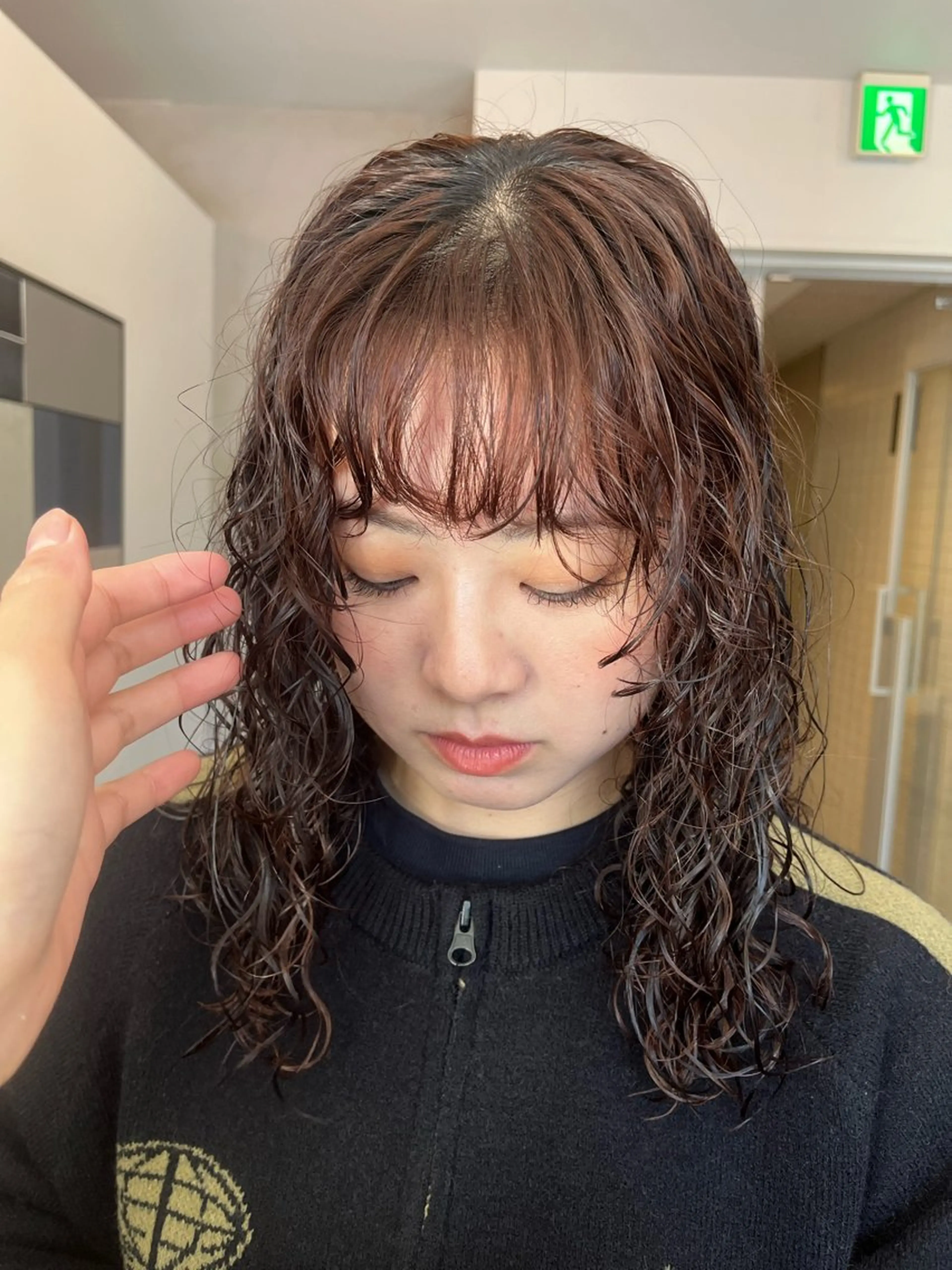 ロング パーマ 彩葉/ブリーチ/ カットモデル栄・伏見のヘアスタイル