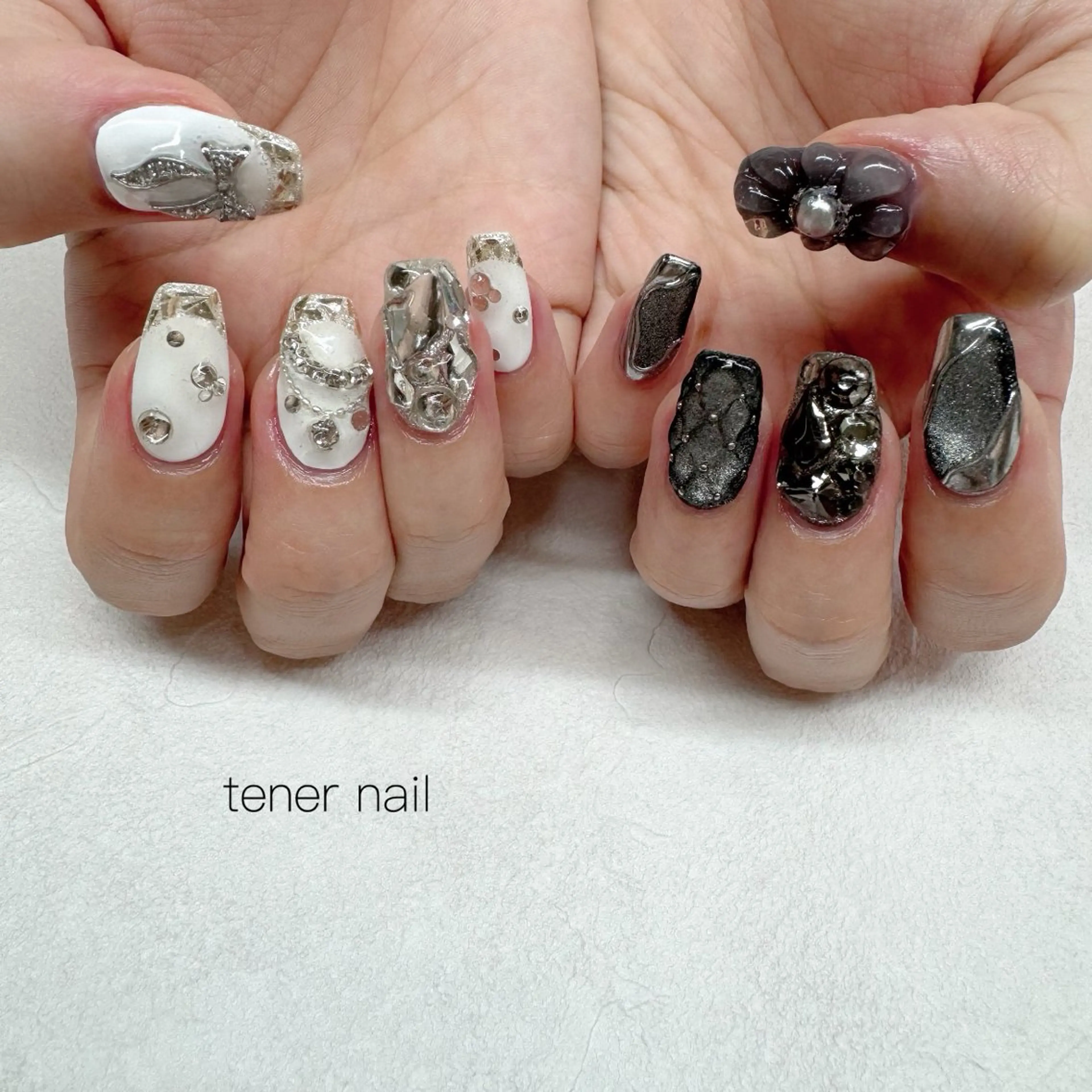 ネイル ホワイト ハンドネイル tener  nail  テネルネイル所属・テネルネイル tener nailのネイルデザイン