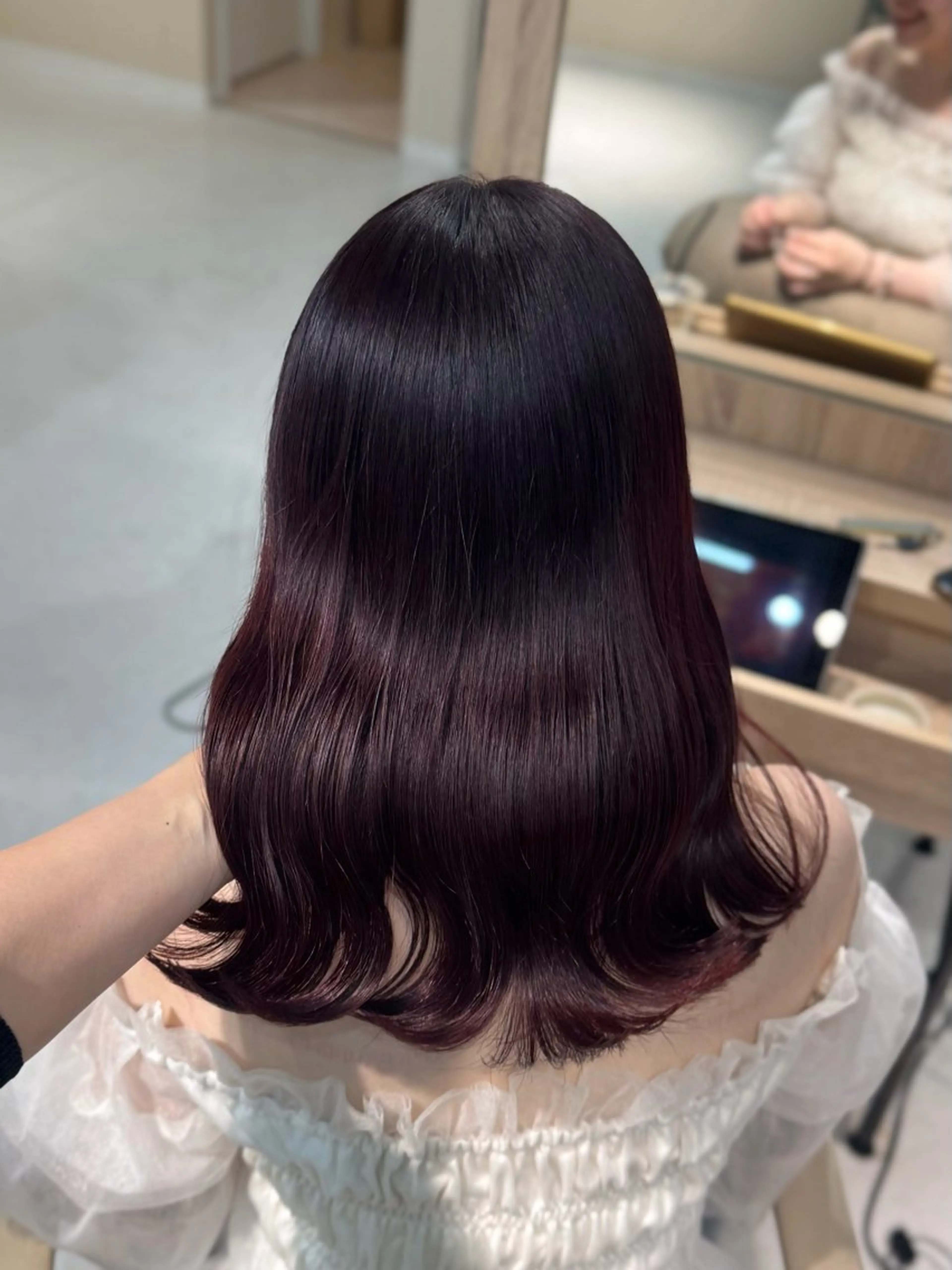 セミロング カラー レッドカラー カット ヘアカラー juprey所属・jupreÿ 𝒔𝒂𝒚𝒂🍓のヘアスタイル