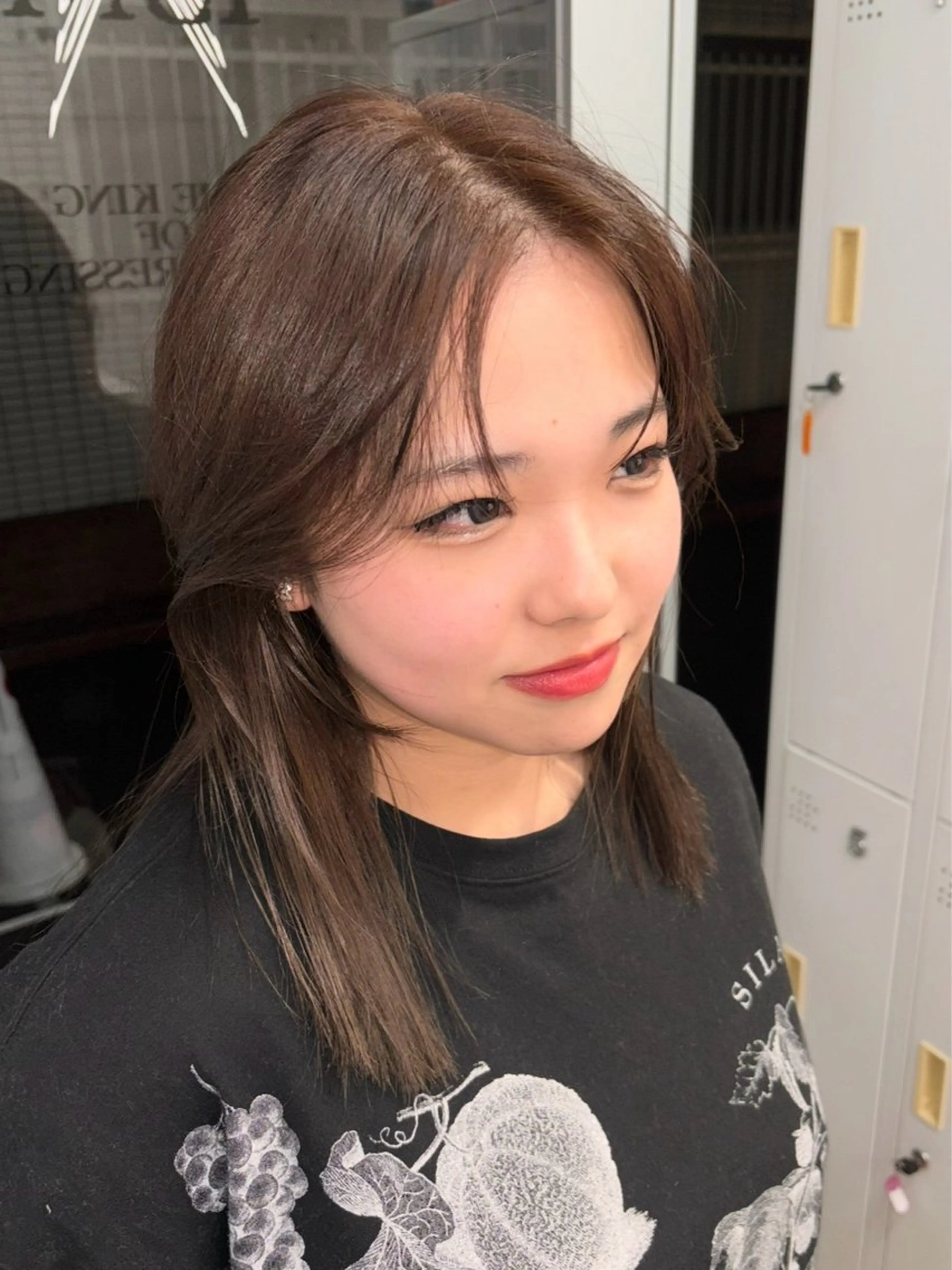 セミロング カット ヘアカラー 🍀デザインカラー 🍀齋藤　翔龍のヘアスタイル