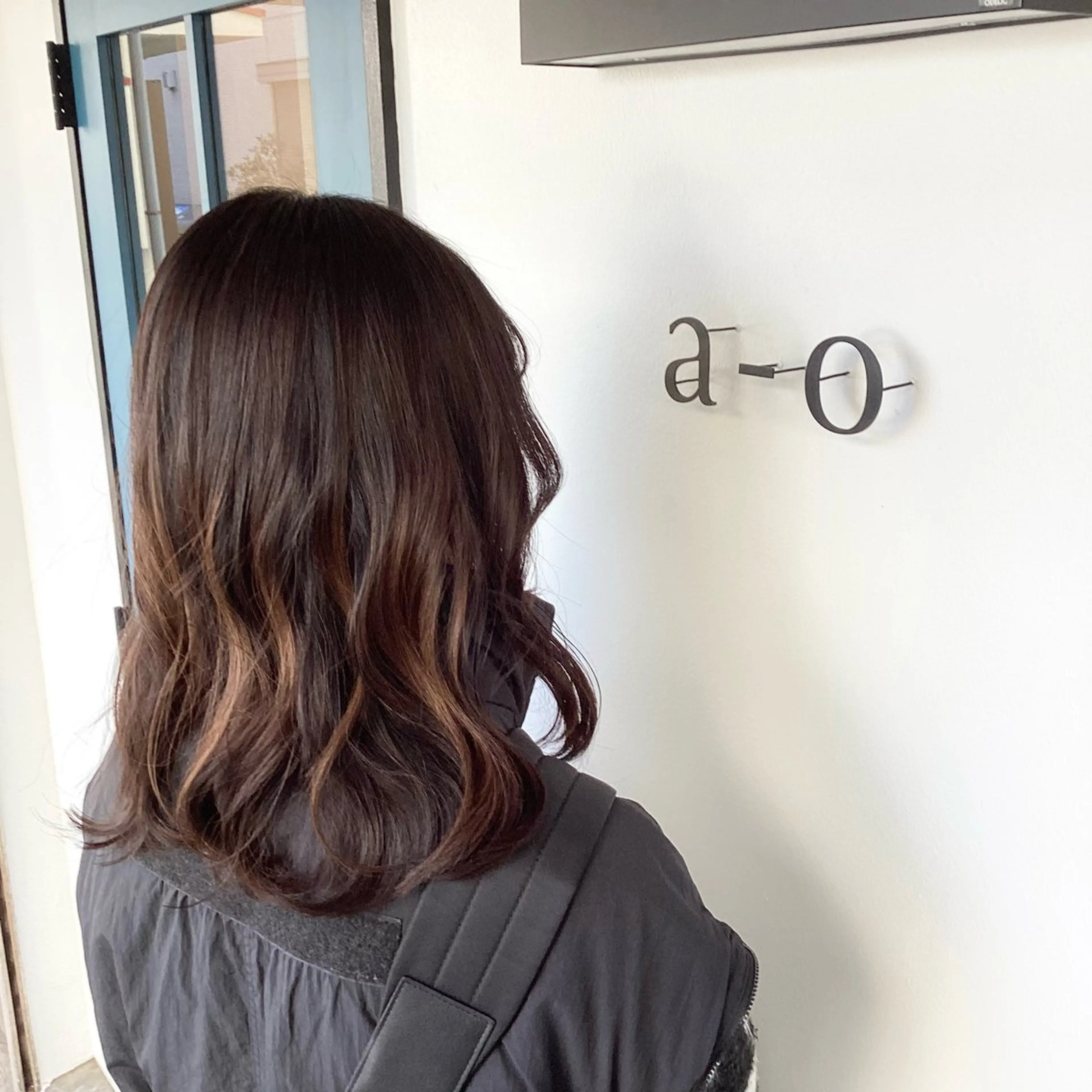 ミディアム a-o岡野　こやま しんぺいのヘアスタイル