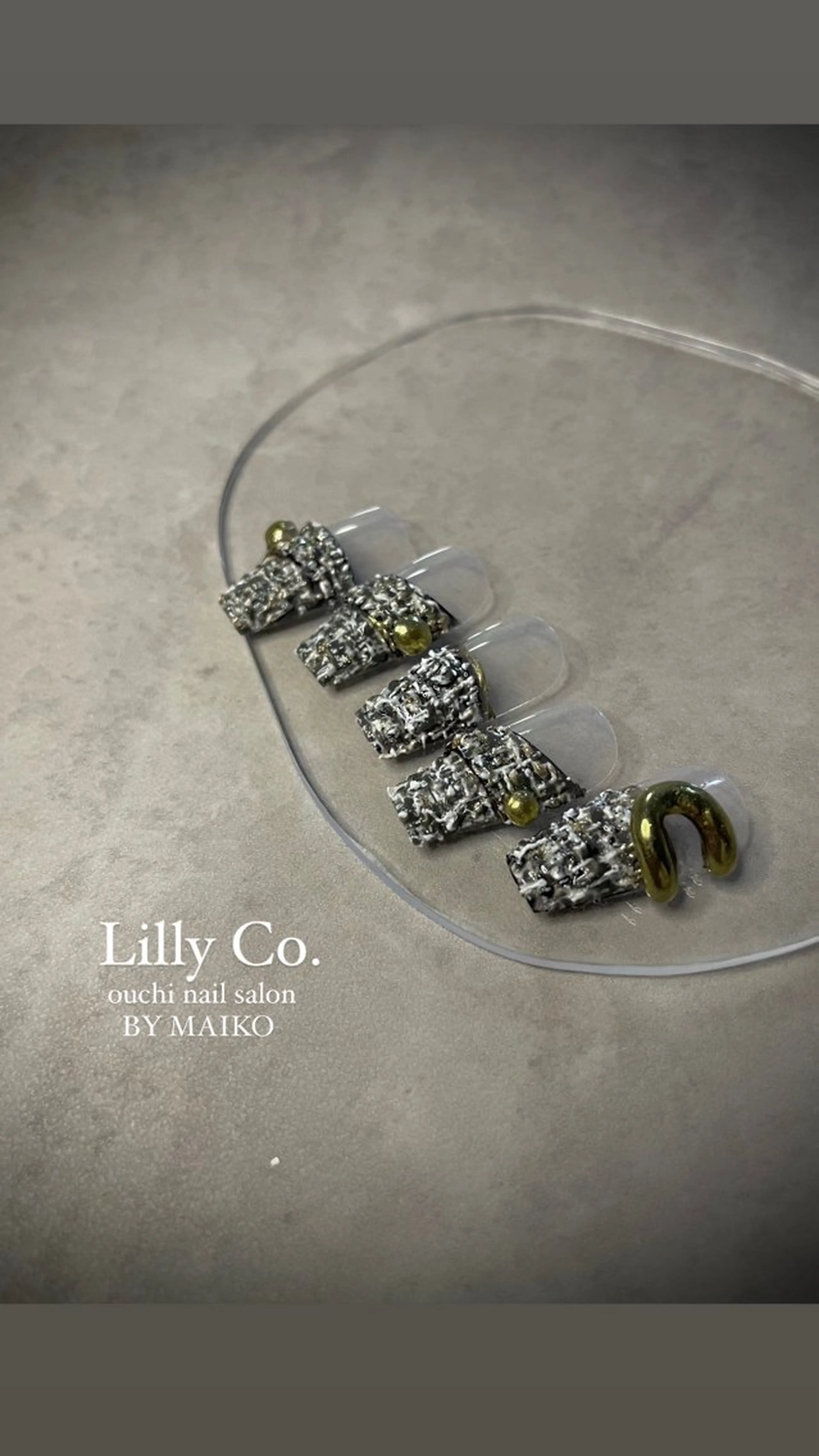 ネイル ツイードネイル ハンドネイル ハンドケア Lilly Co.のネイルデザイン