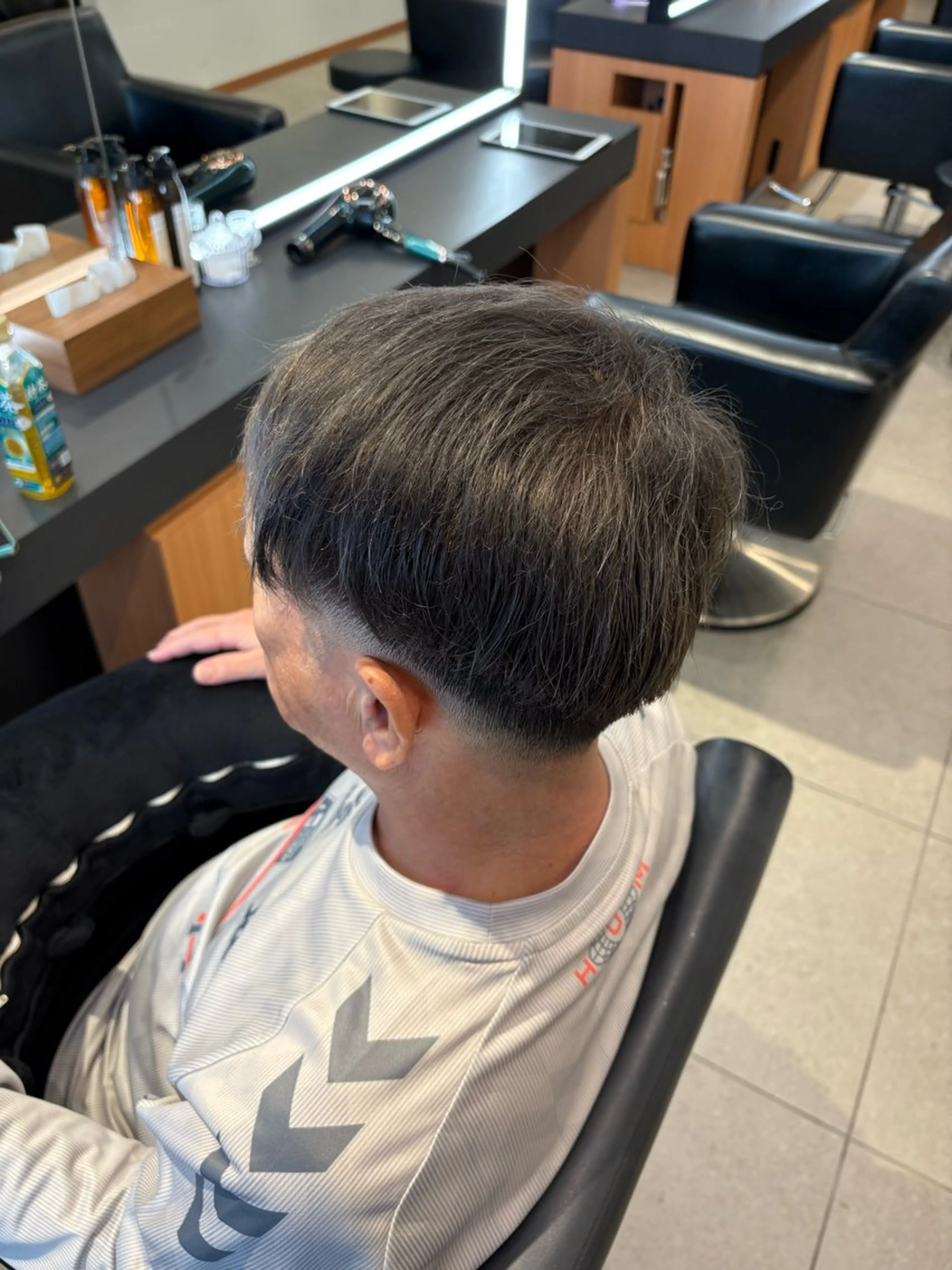 ショート カラー シルバー ERII /伏見・栄 カットモデル募集中！のヘアスタイル