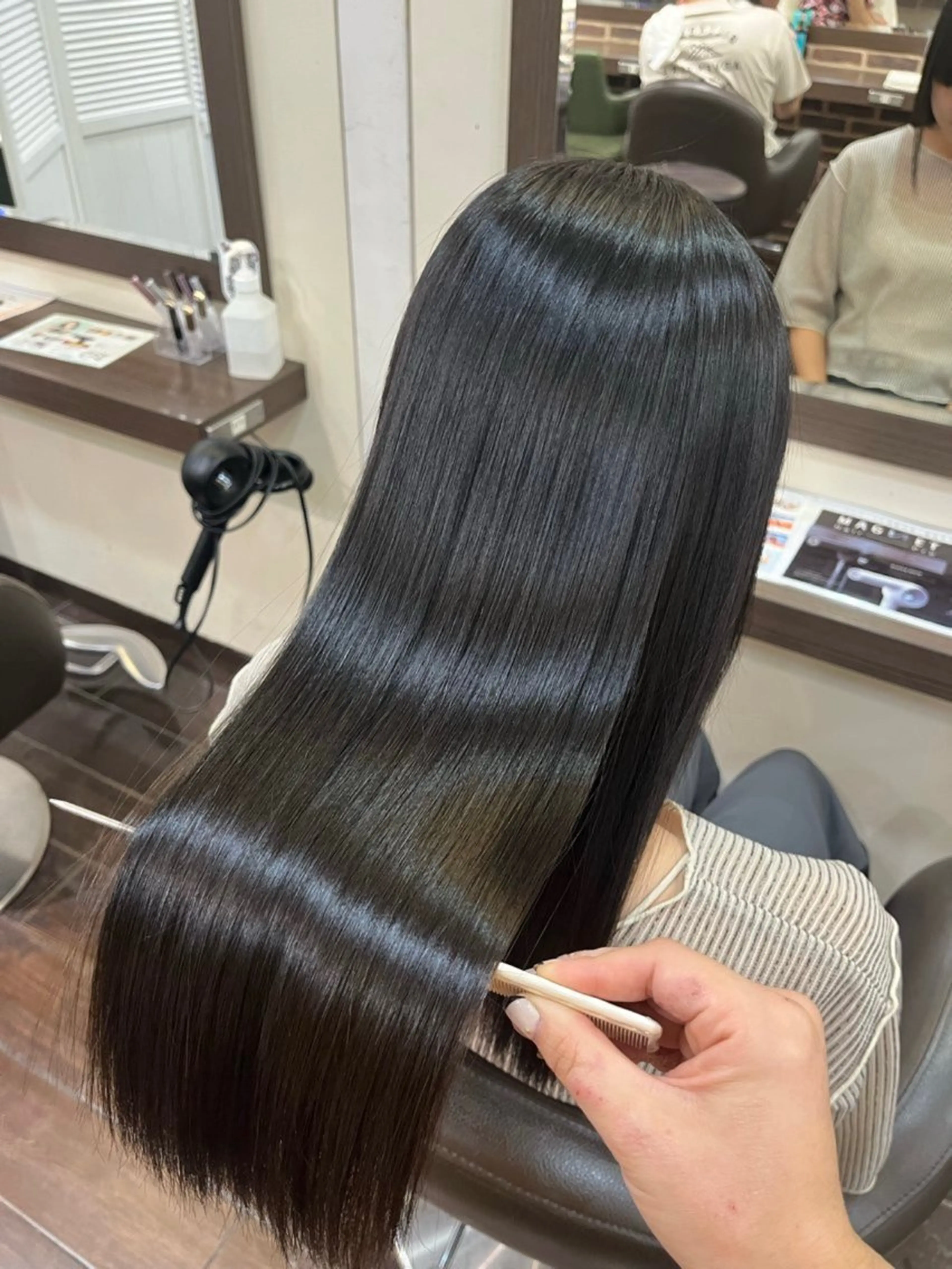 ロング ボブ/暖色カラー コウボヒカルのヘアスタイル