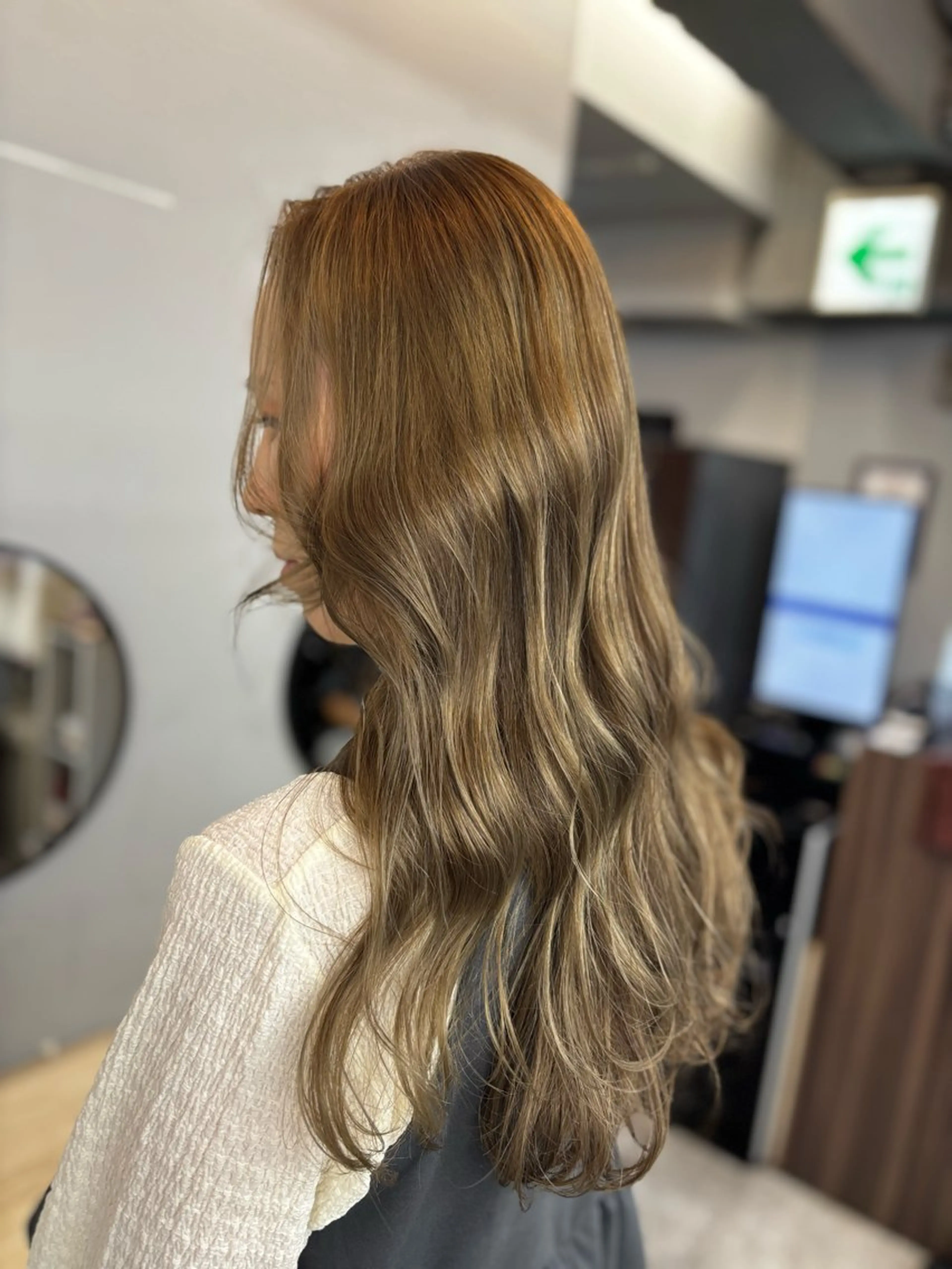 ロング カット ヘアカラー トリートメント 🌟髪質改善ケアカラ ー美髪縮毛矯正y🌟のヘアスタイル