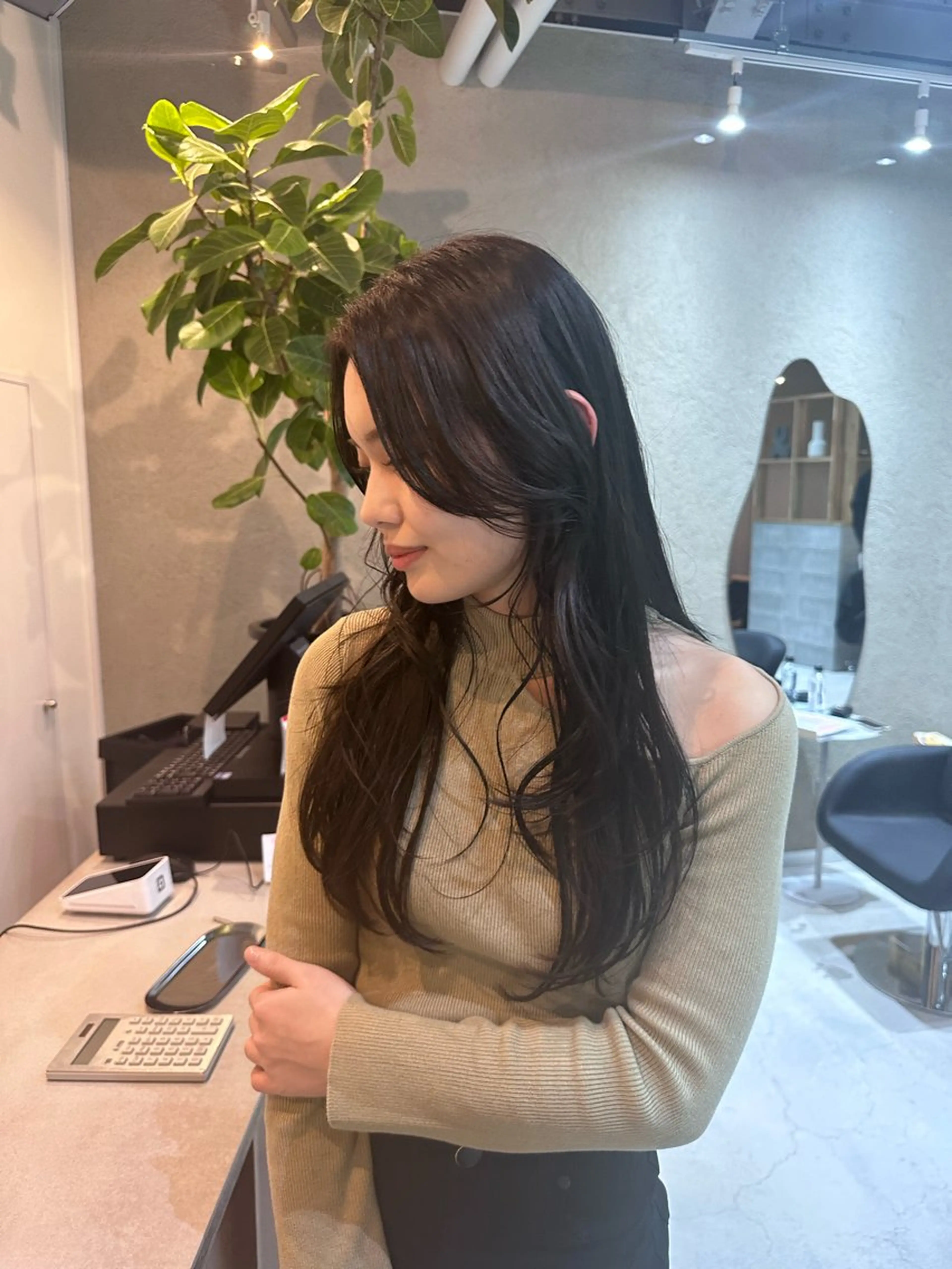 ロング カラー ［  ］Shiro所属・Shiro RENのヘアスタイル