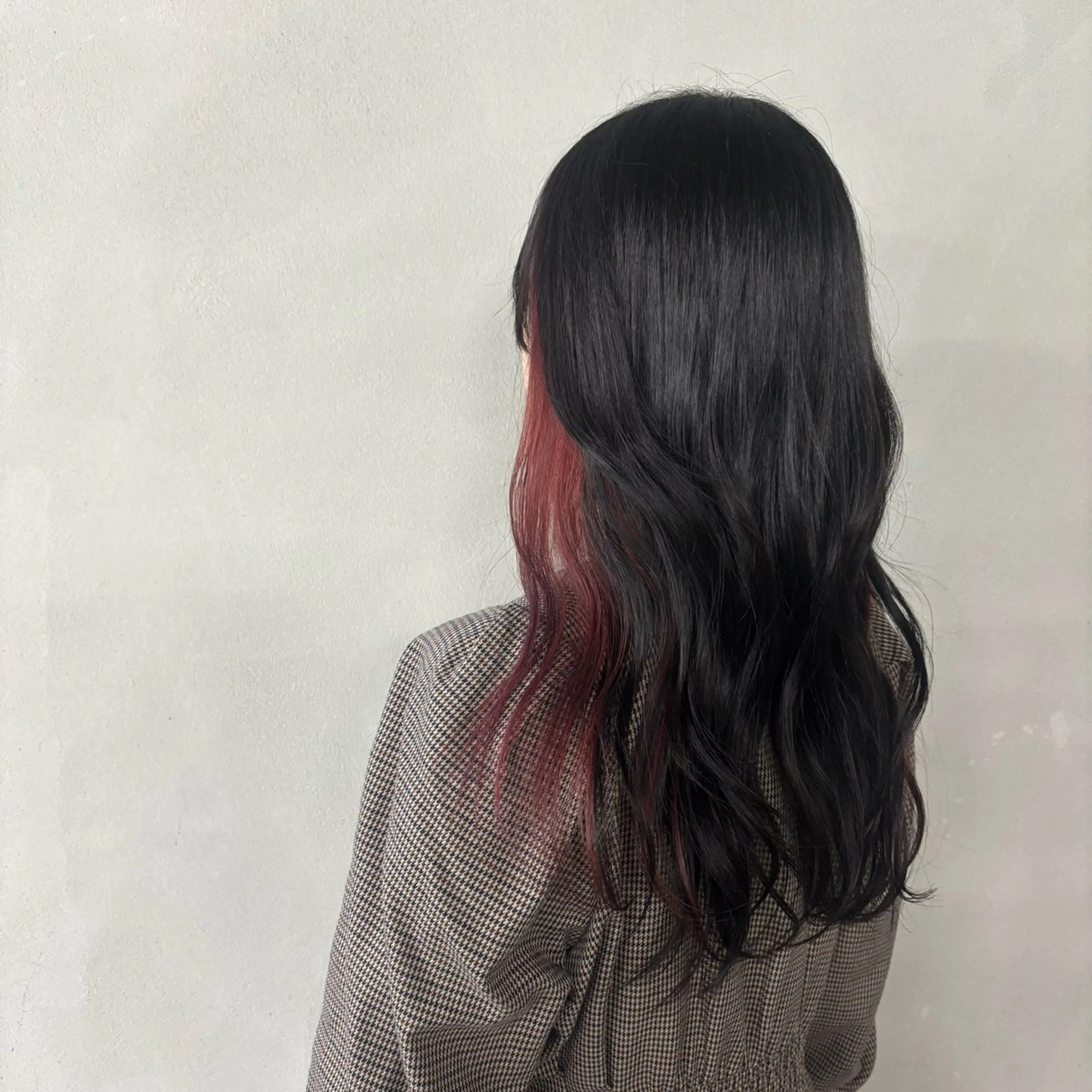 ロング カラー イヤリングカラー ゆりか /透明感カラーのヘアスタイル