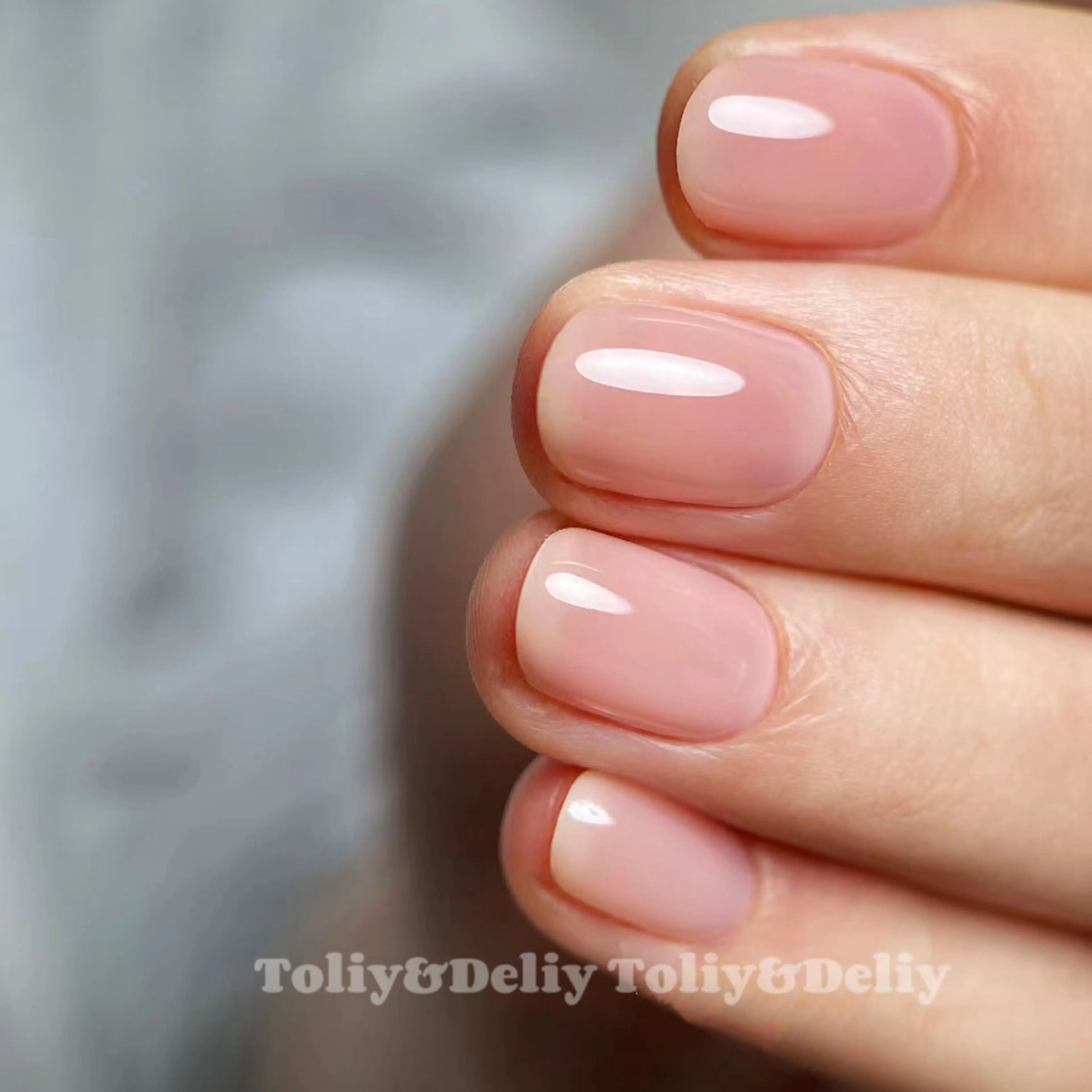 ネイル ワンカラーネイル ハンドネイル ハンドケア ToliyDeliy Nail Salonのネイルデザイン