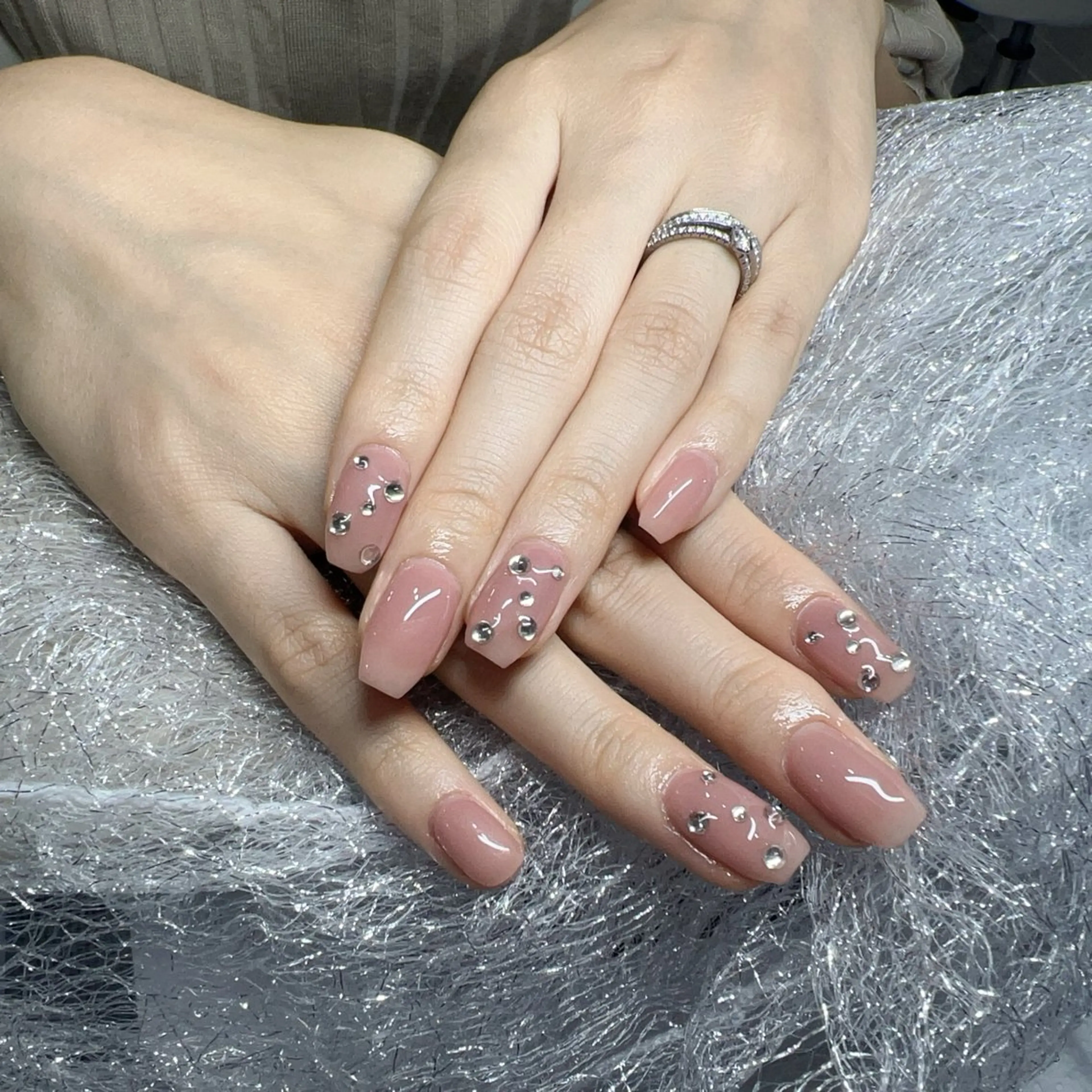 ネイル チークネイル フットネイル フレンチネイル ジェルネイル 韓国ネイル ハンドネイル More Glam 池袋東口店のネイルデザイン